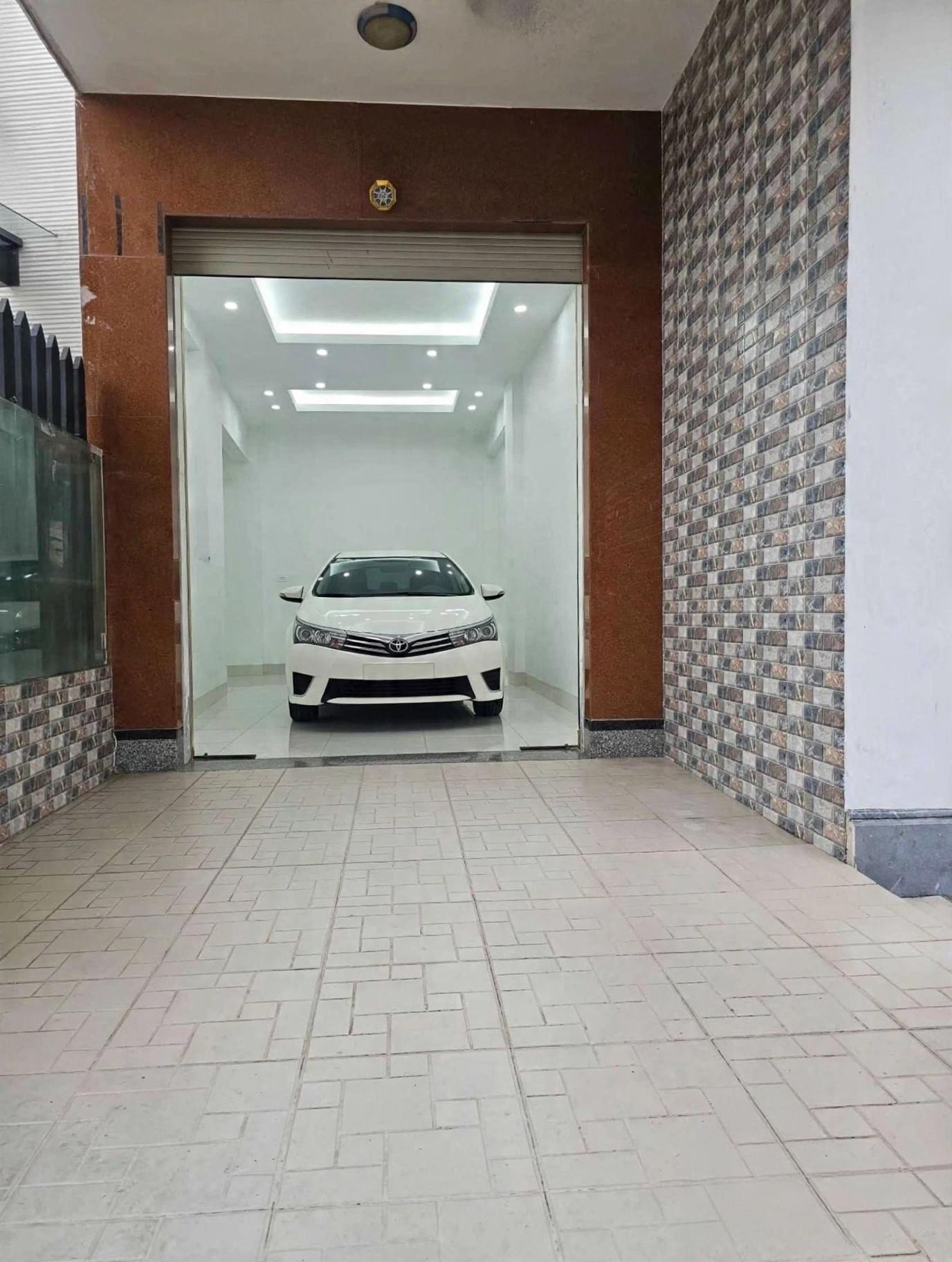 Ngay Hồ bơi Khánh Hội - 109m2 - 6 Tầng - Đường 2 xe tải tránh - Nhỉnh 17 tỷ