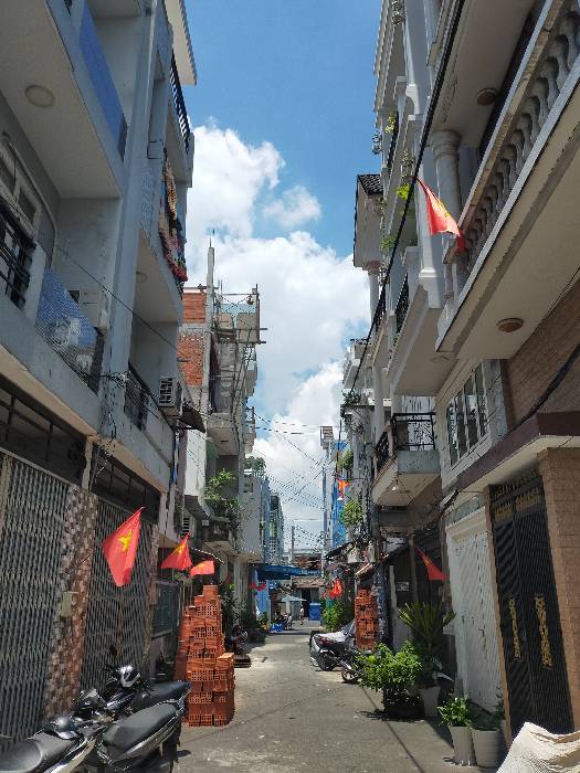 Nhà đẹp 4 tầng ngang 8m, 89m2 Hương Lộ 2, Bình Trị Đông, Bình Tân