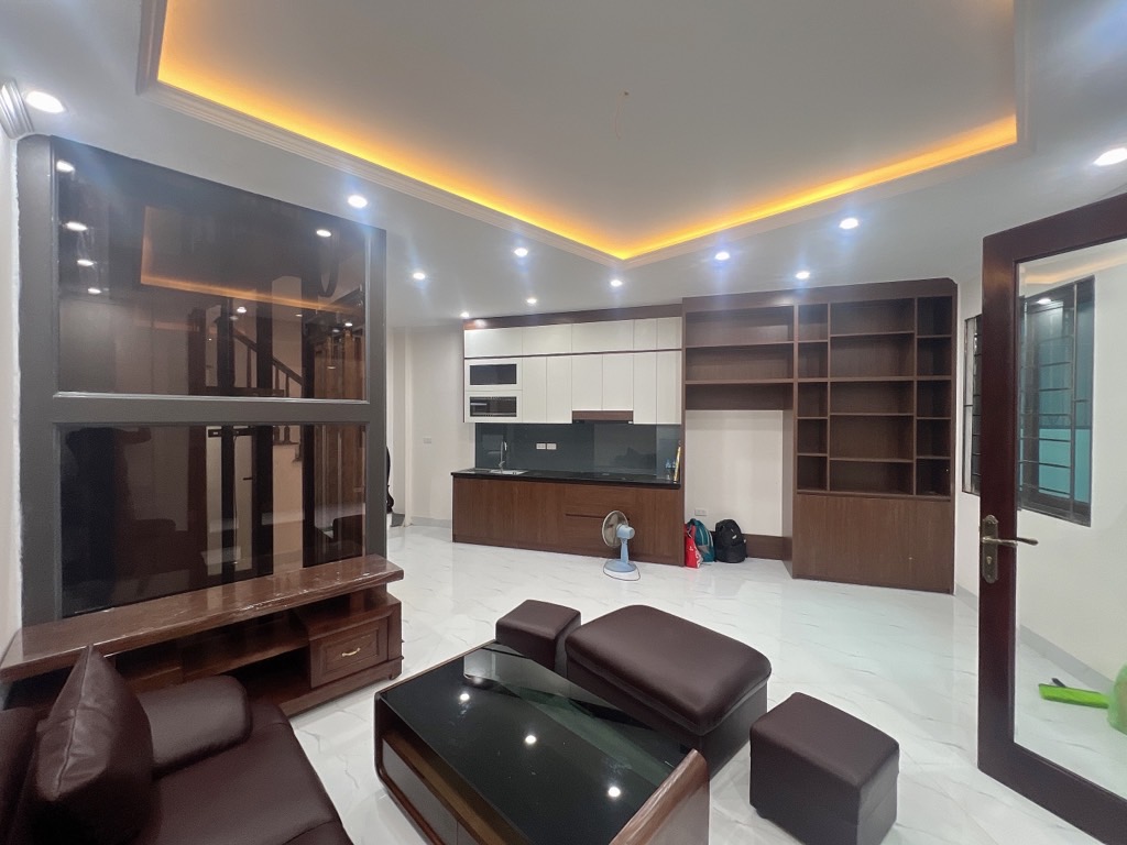 Bán nhà riêng 5 tầng lô góc có thang máy Trần Phú, Văn Quán, Hà Nội