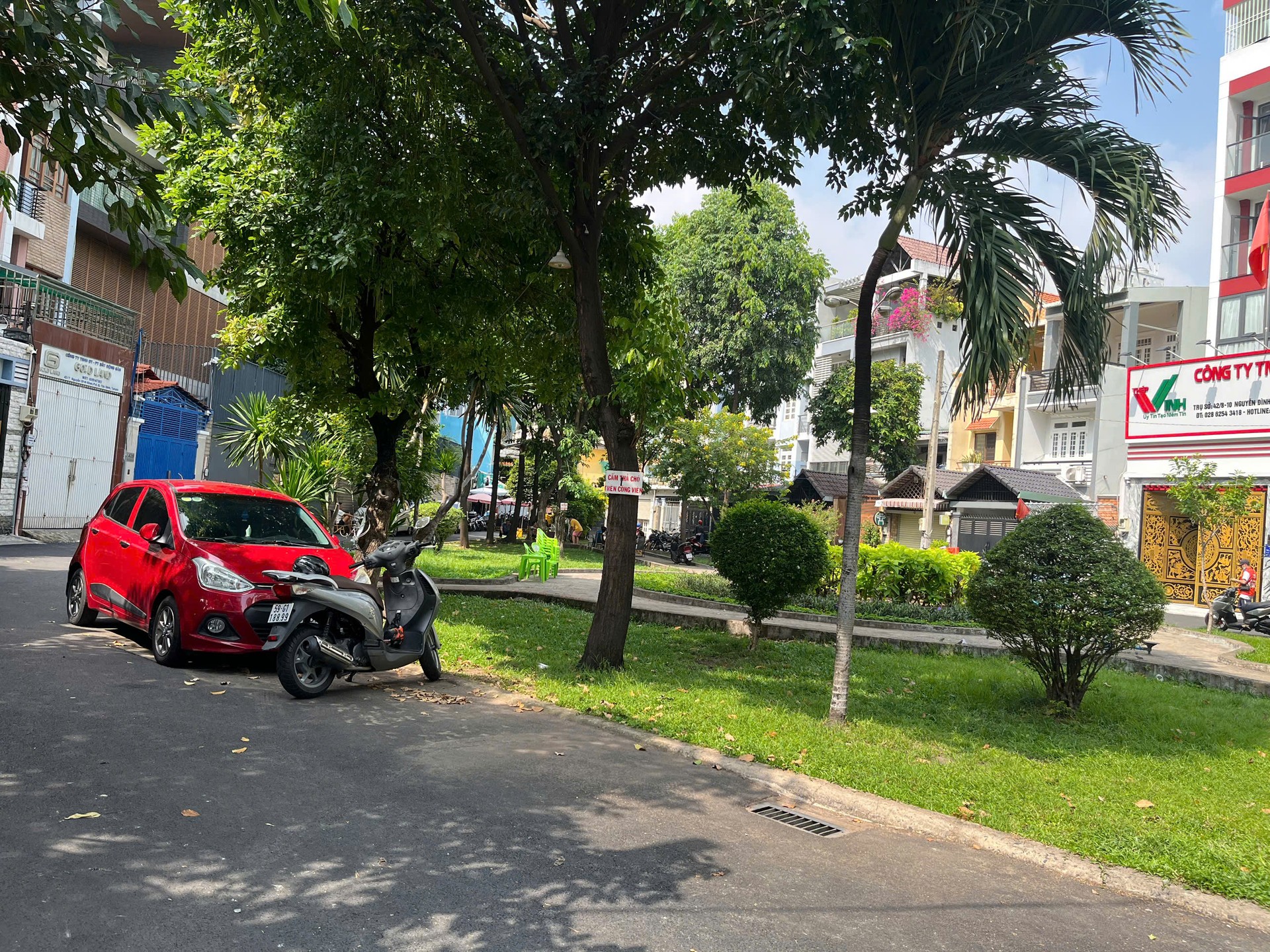 Nhà mặt phố view công viên, trung tâm Tân Bình, giá mềm