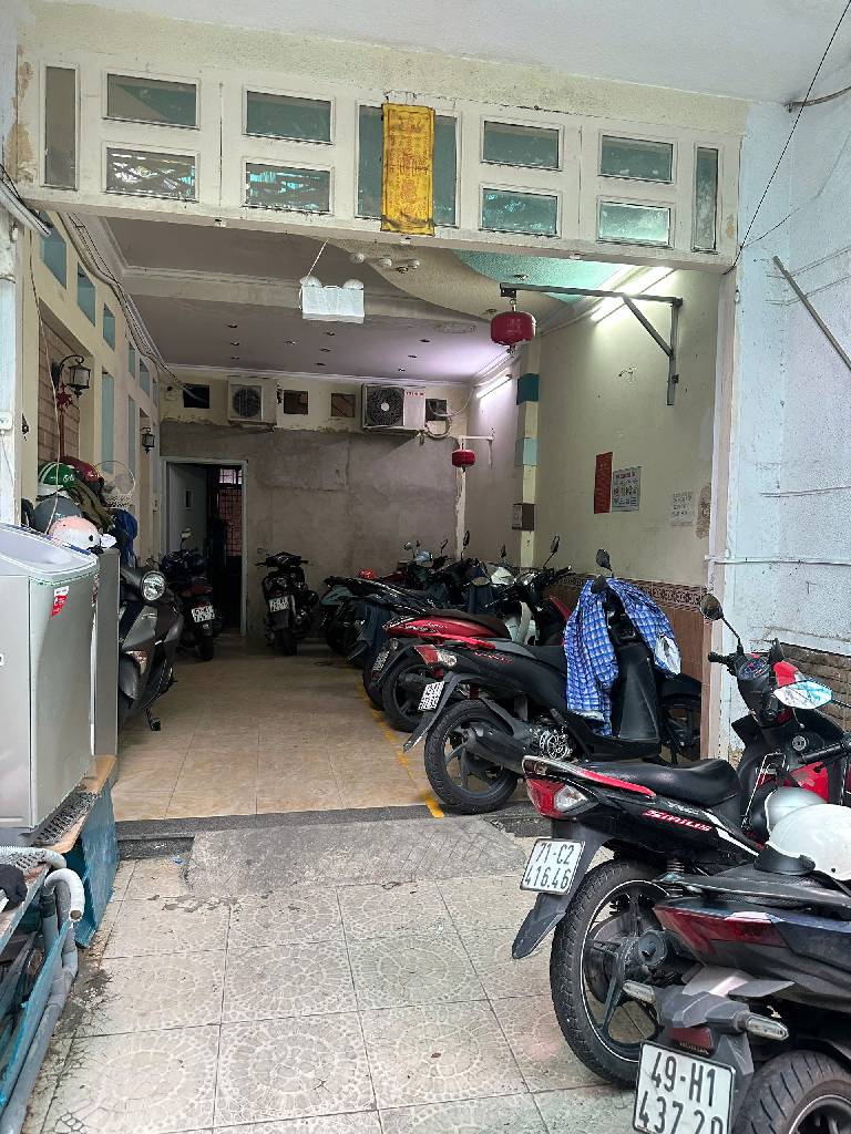Nhà hiếm Tân Bình, rộng thoáng, siêu giá tốt!