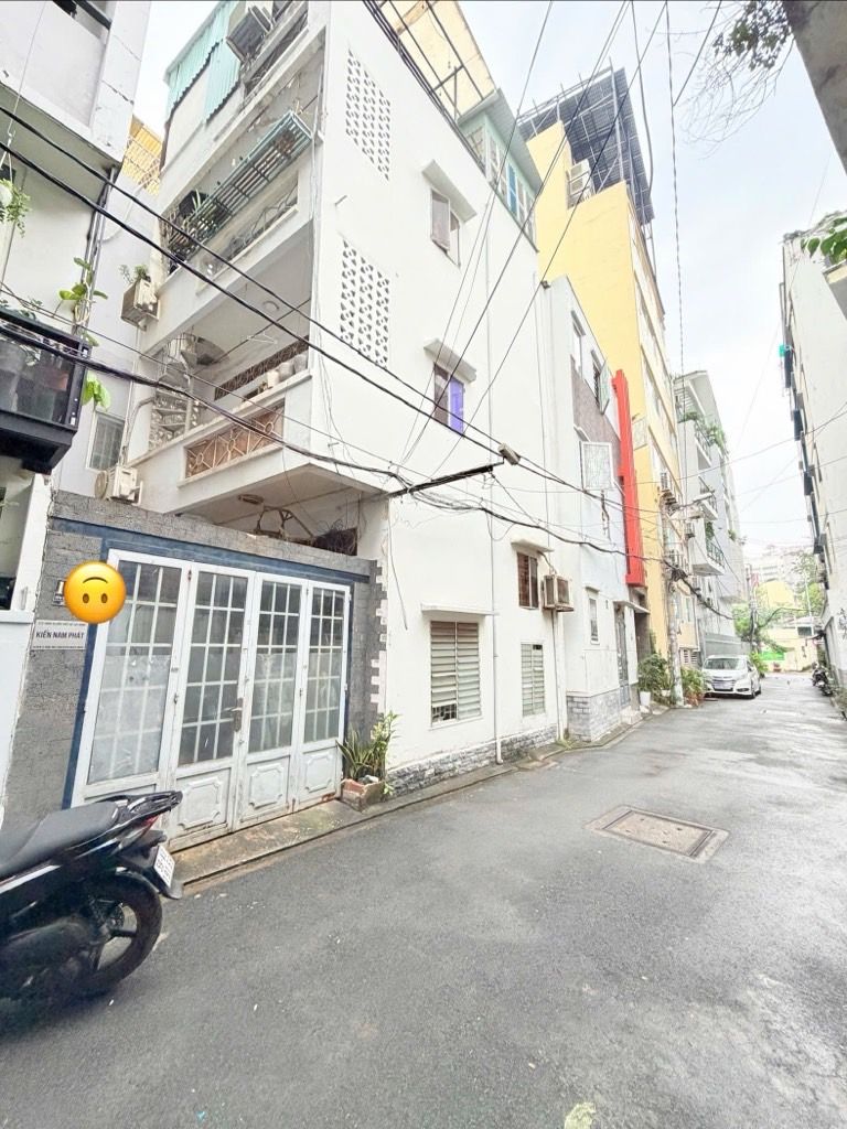 Nhà 4 tầng sân bay - Hẻm ô tô, hiếm có khó tìm