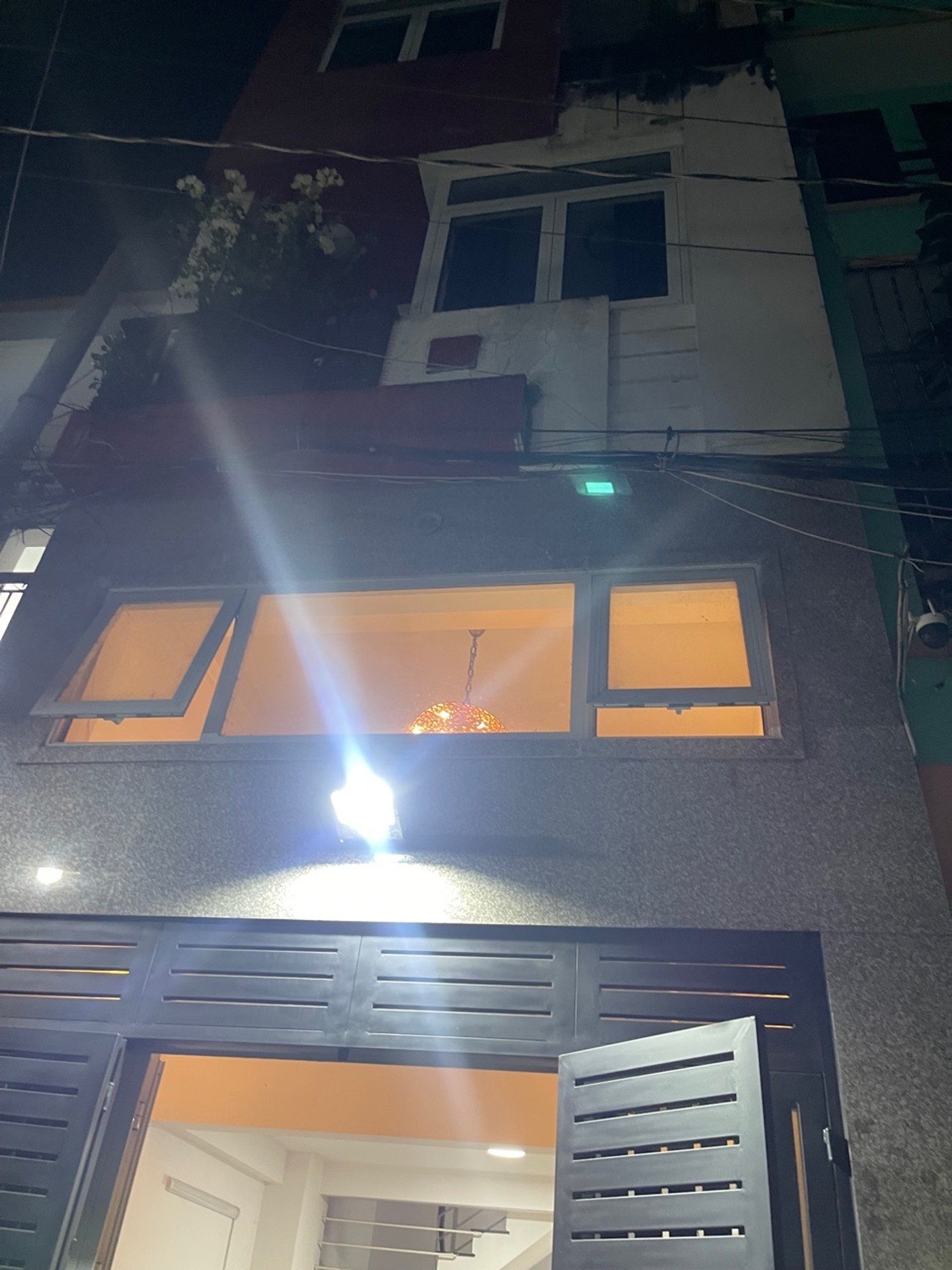 Nhà 5 Tầng Hiện Đại Tại Dương Văn Dương - Giá Tốt Nhất Tân Phú