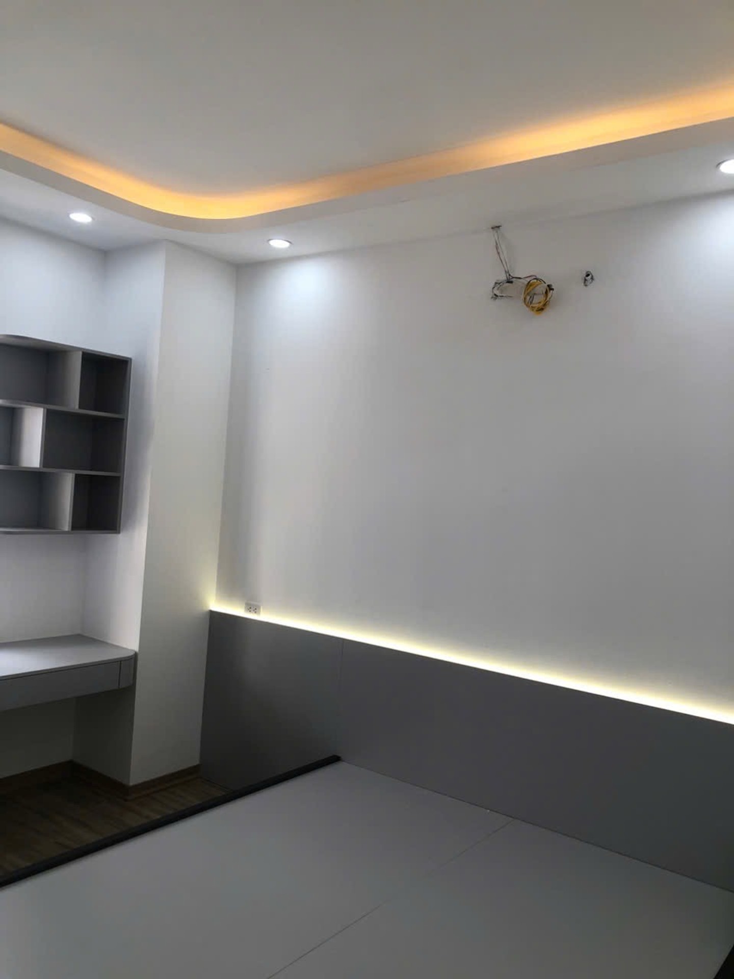 Bán căn hộ 3 phòng ngủ tại Kim Giang, Thanh Xuân, diện tích 69.4 m2, pháp lý sổ đỏ