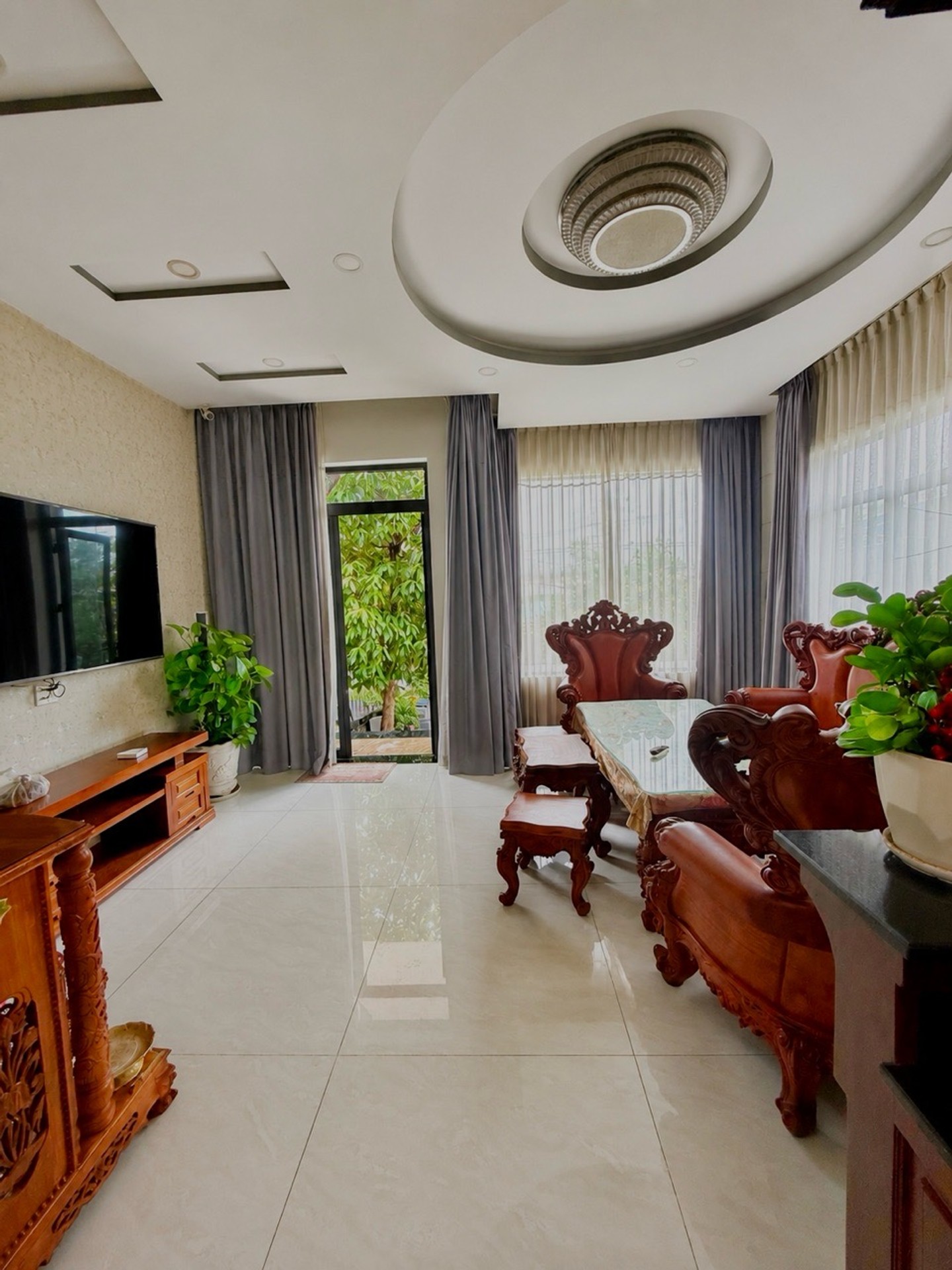 Cơ hội hiếm có sở hữu nhà mặt phố Nhà Bè giảm giá ngay hôm nay