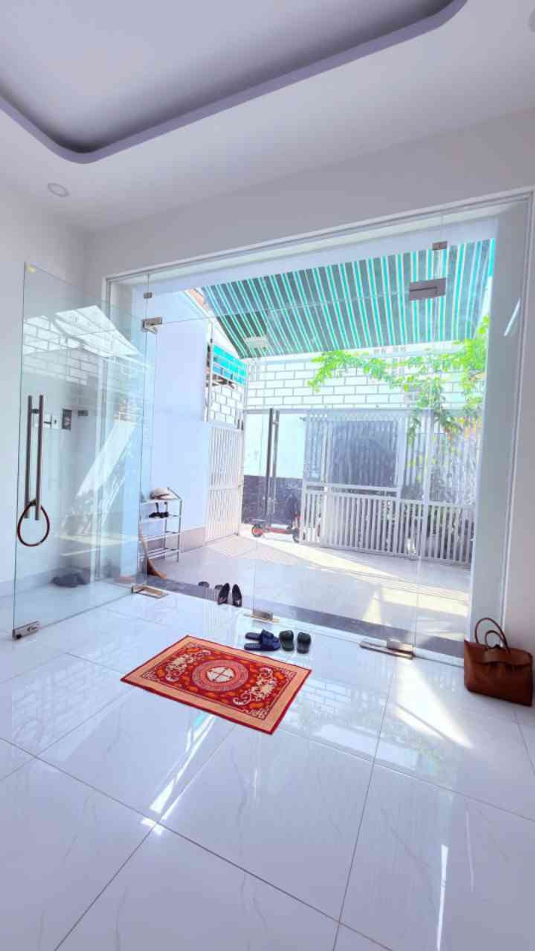 Nhà đẹp Tây Thạnh 3PN ban công thoáng mát, sổ hồng riêng