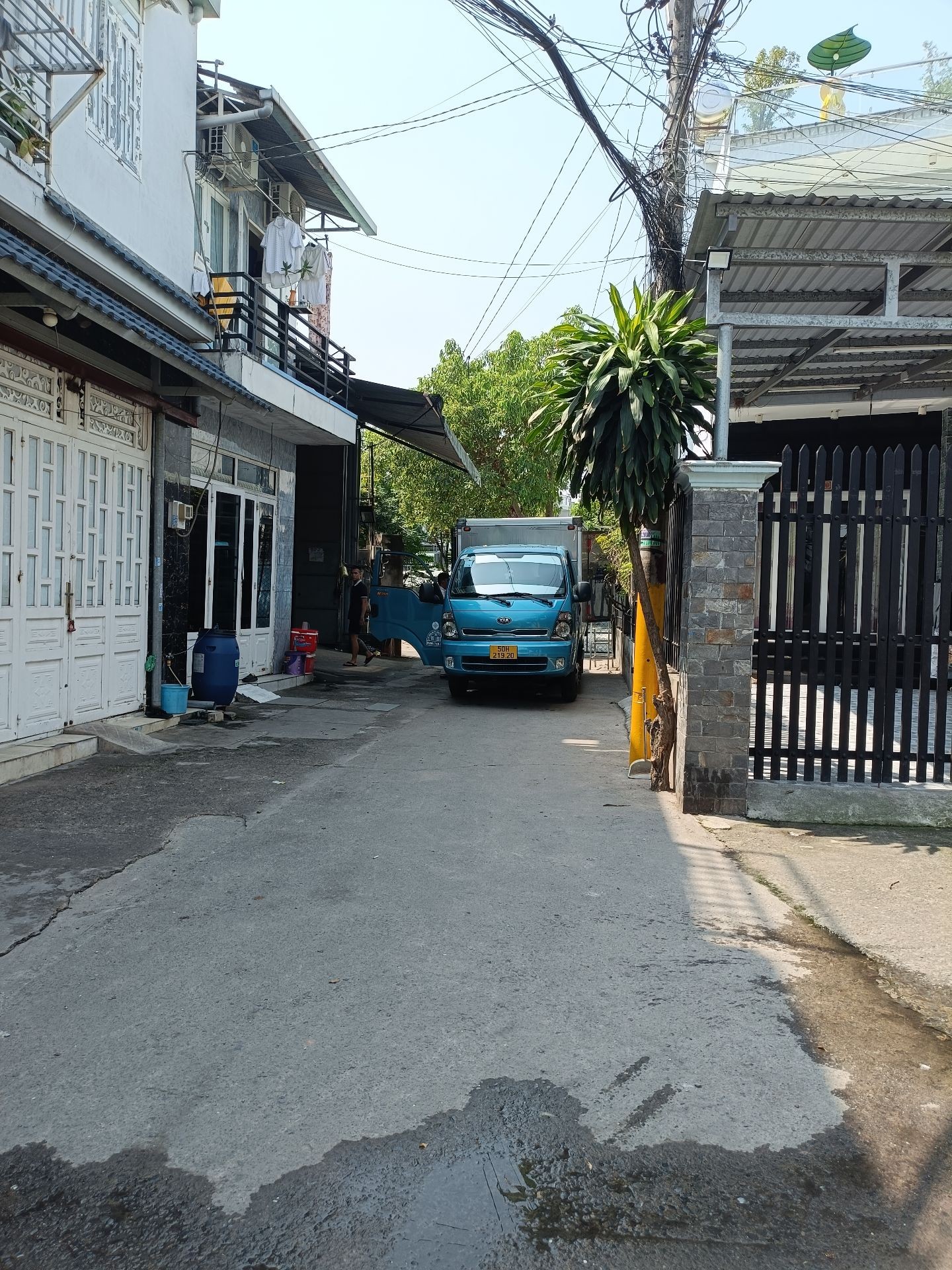 Bán nhà riêng 2 tầng gần trung tâm chợ Hóc Môn, diện tích 62,2 m2, giá 3,95 tỷ