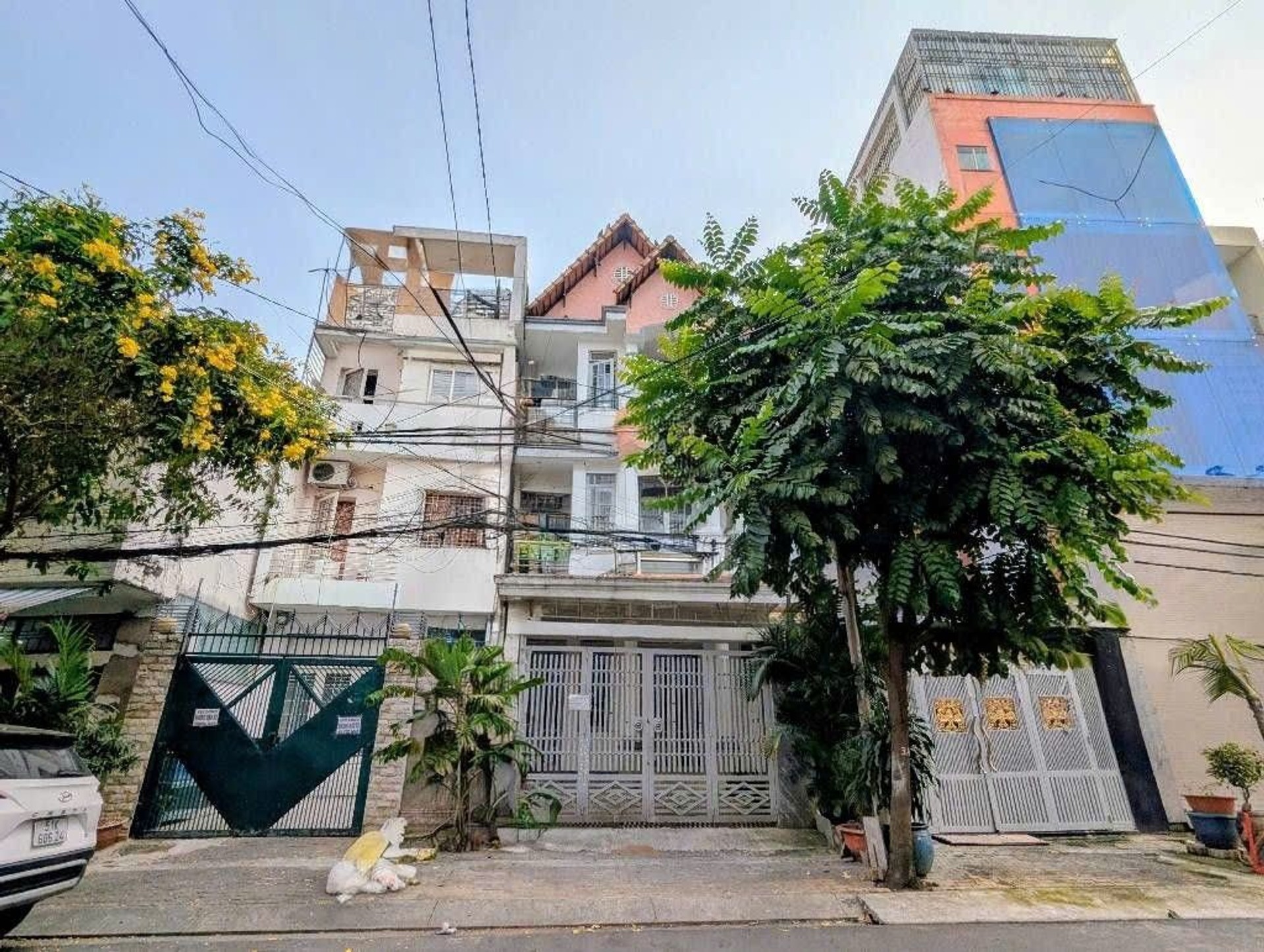 Bán nhà mặt phố 3 tầng tại Quận 7, diện tích 116 m², pháp lý rõ ràng