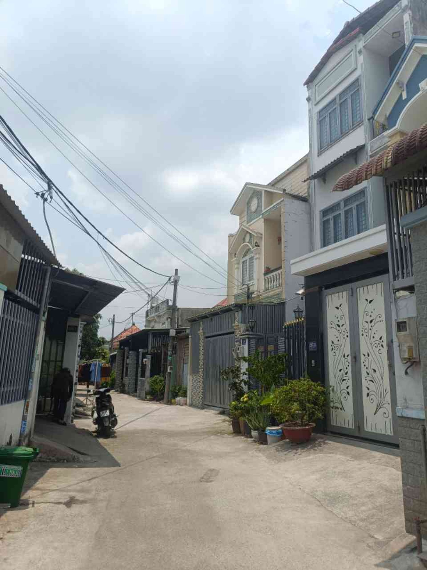 Bán nhà riêng cấp 4 gần Nguyễn Văn Bứa, diện tích 153.1 m2, hẻm xe ô tô