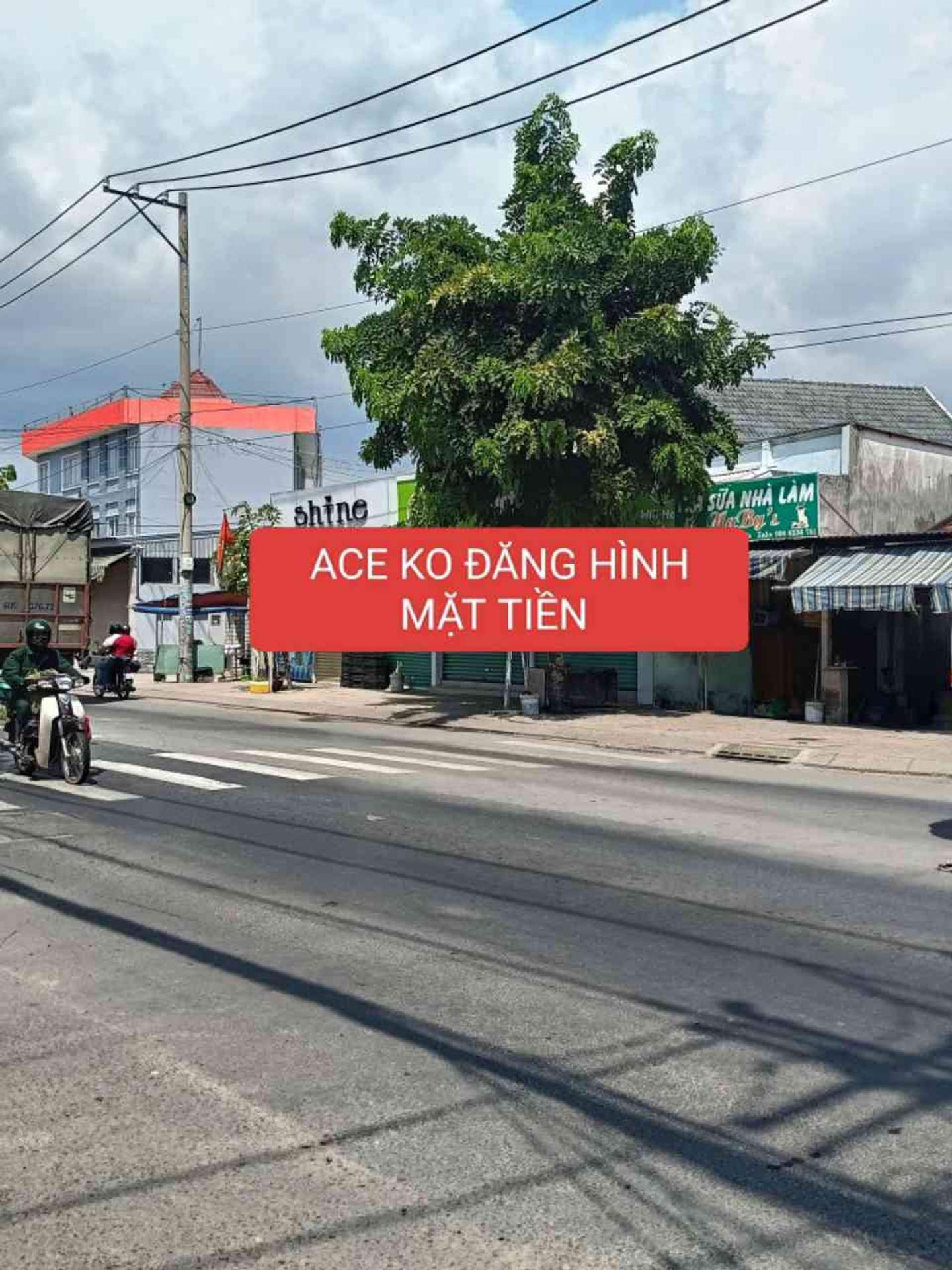 Bán nhà mặt phố Nguyễn Văn Bứa mặt tiền 300m, giá giảm còn 16 tỷ