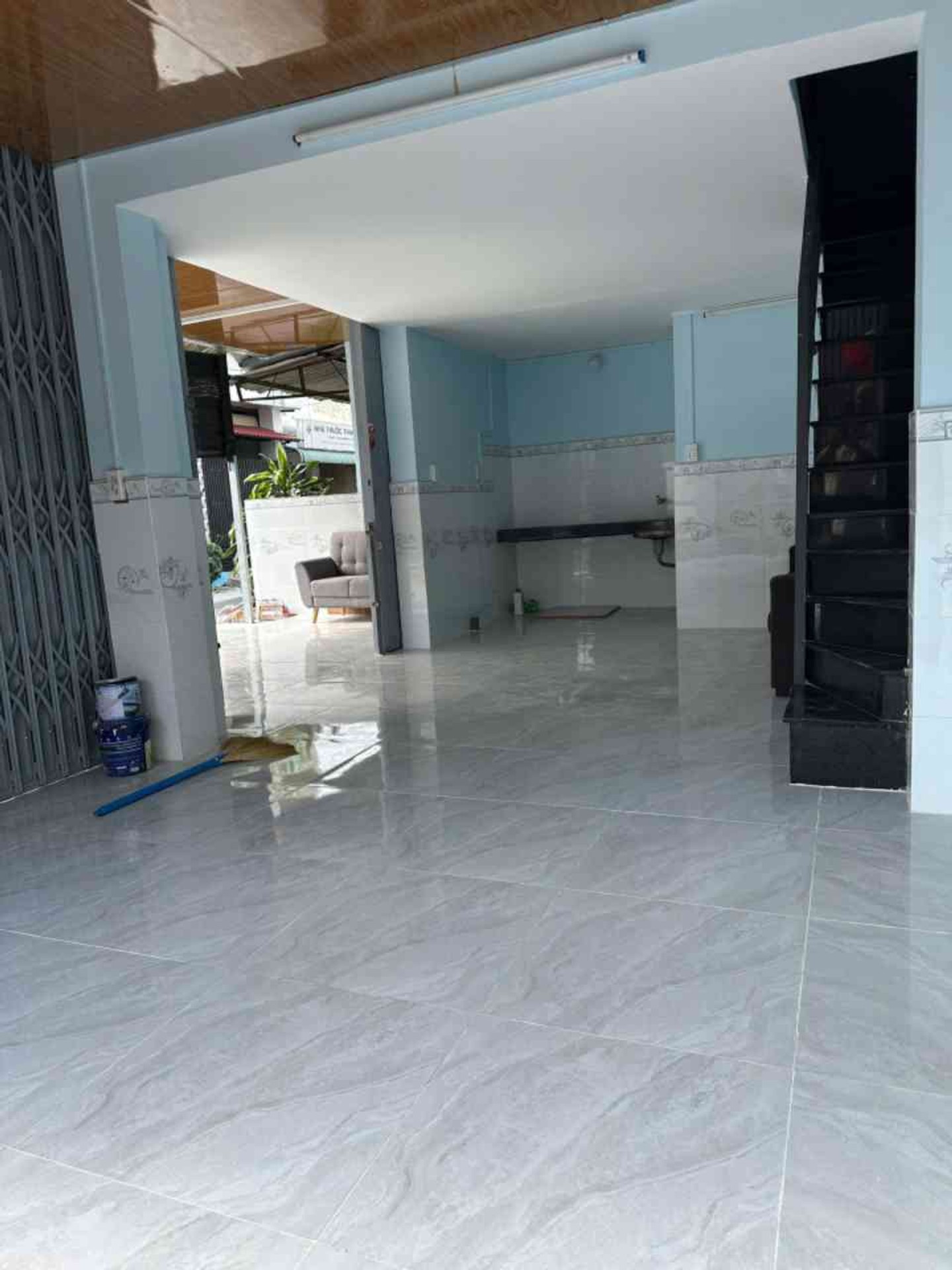 Bán nhà mặt phố tại khu vực quận 7, diện tích 47,6m2, mặt tiền 6,7m thuận tiện kinh doanh