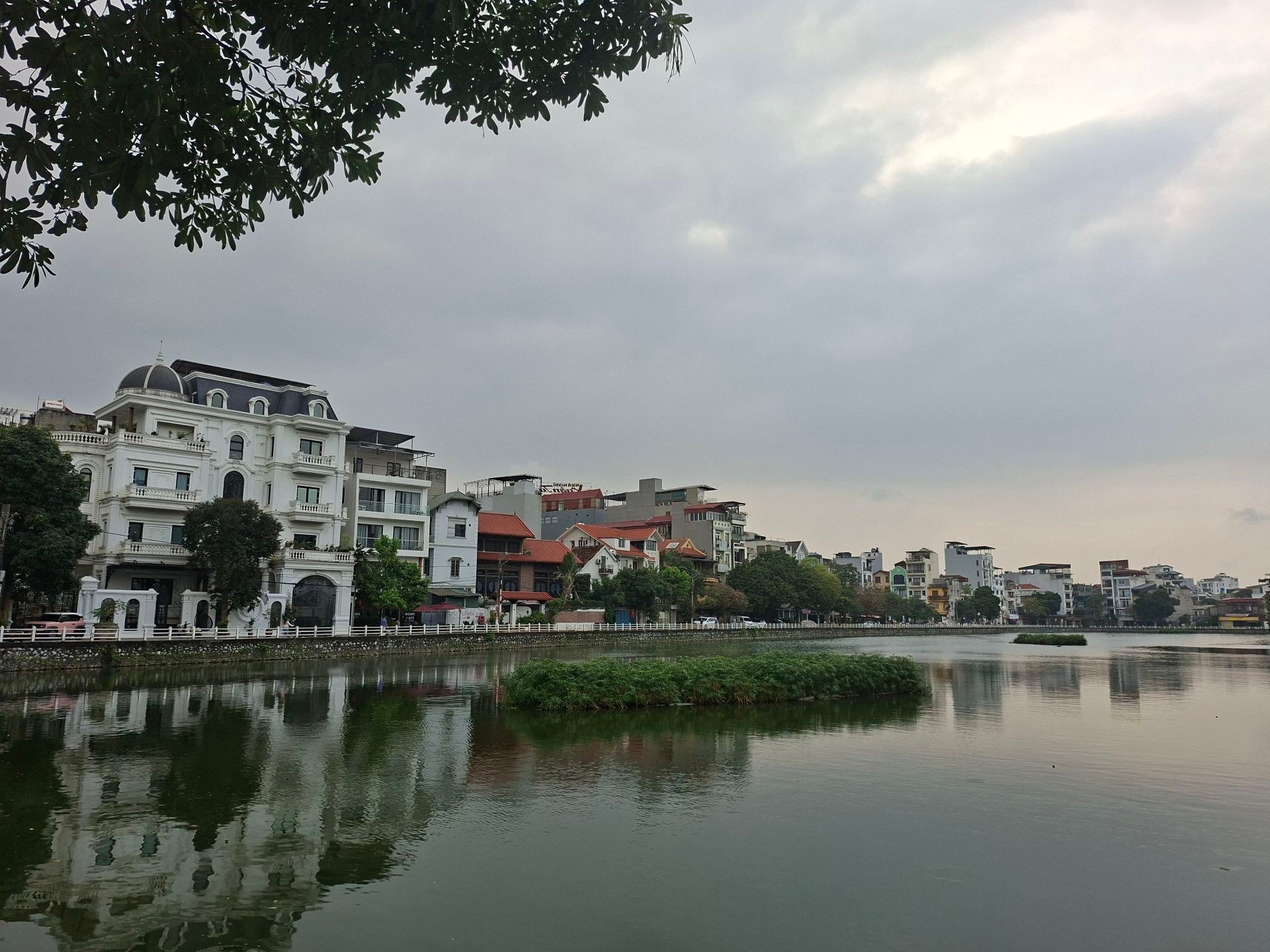 Bán Nhà 7 Tầng Thang Máy Lõi Bồ Đề - Siêu Phẩm Đáng Sở Hữu