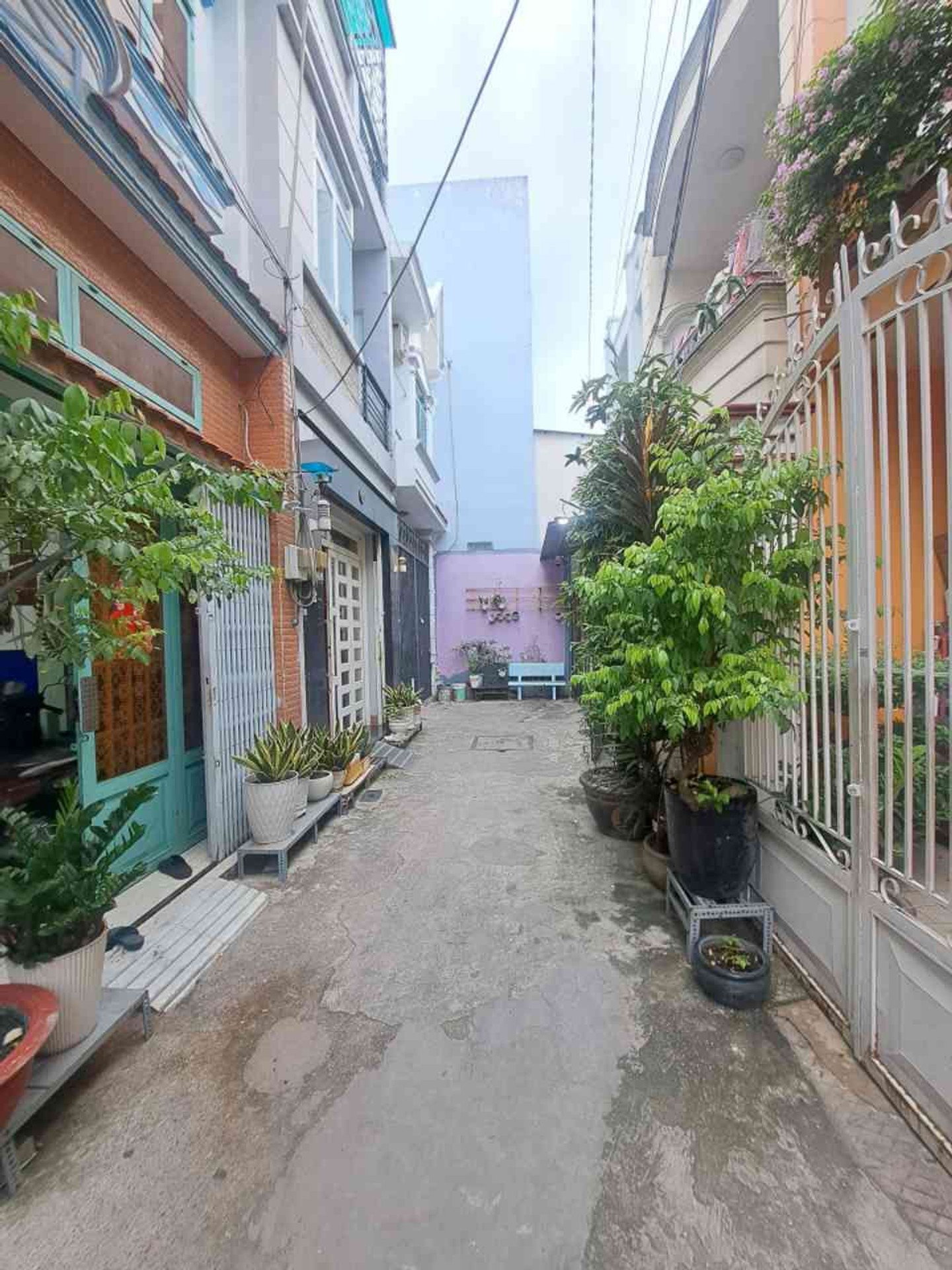 Nhà 2 Tầng Tân Phú Giá Hời, Tận Hưởng Cuộc Sống Thoải Mái