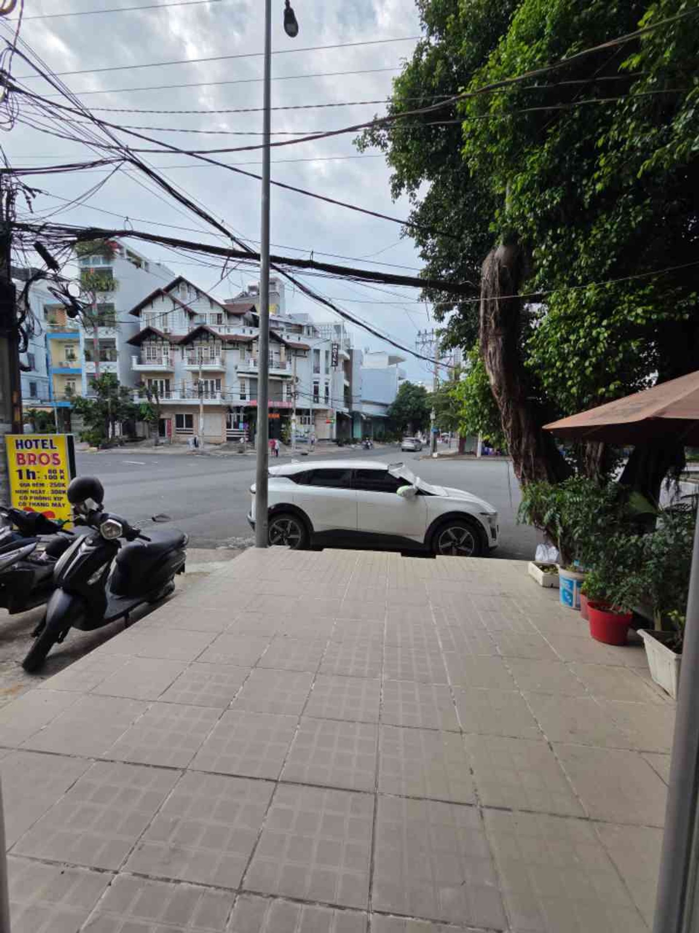 NHÀ 6 TẦNG MTKD SÁT GỐC TRẦN VĂN KIỂU & SONG HÀNH - 4x18m - 6 TẦNG