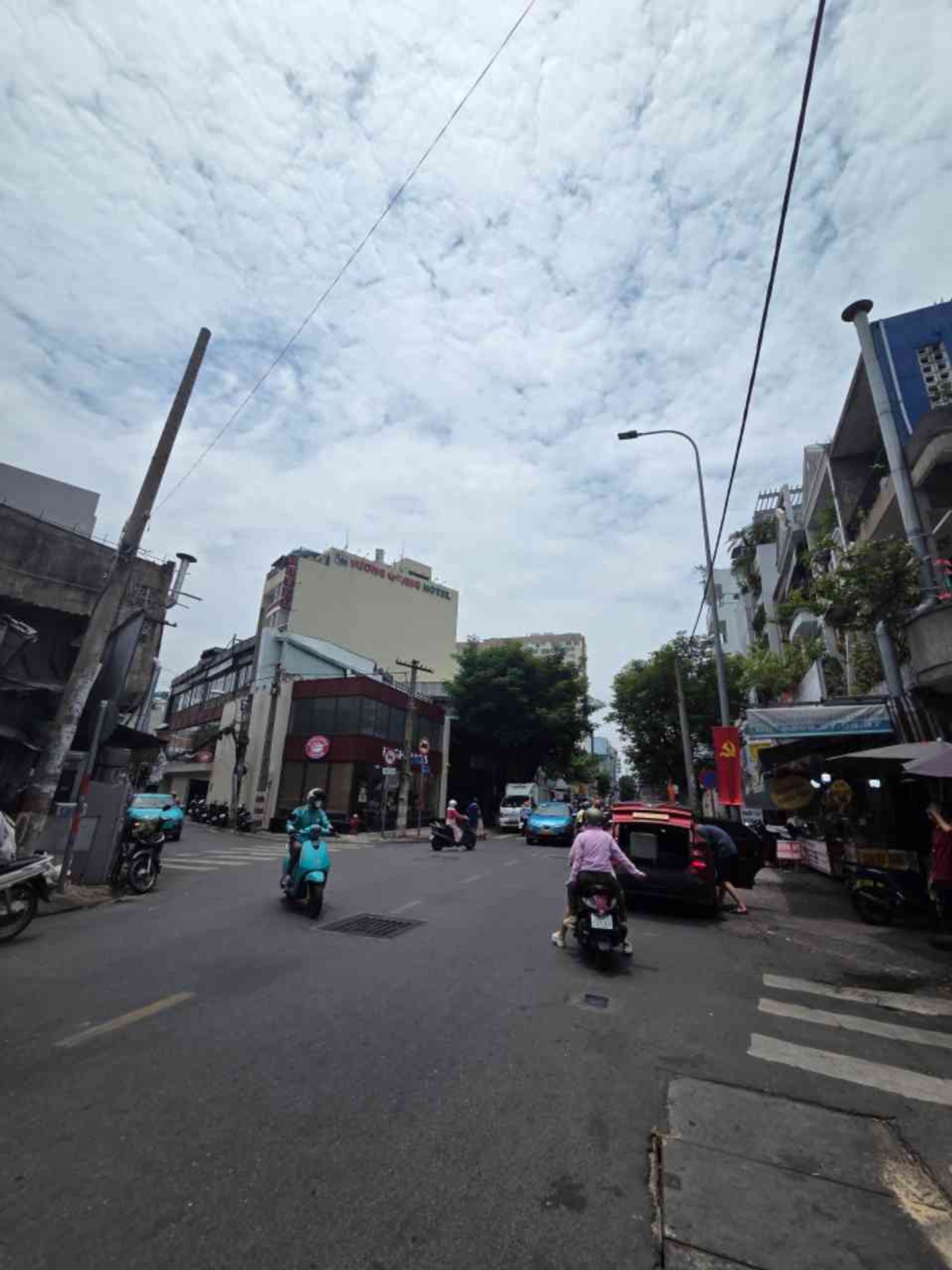 Nhà mặt phố sang trọng, 2 mặt tiền, diện tích khủng tại Phú Nhuận