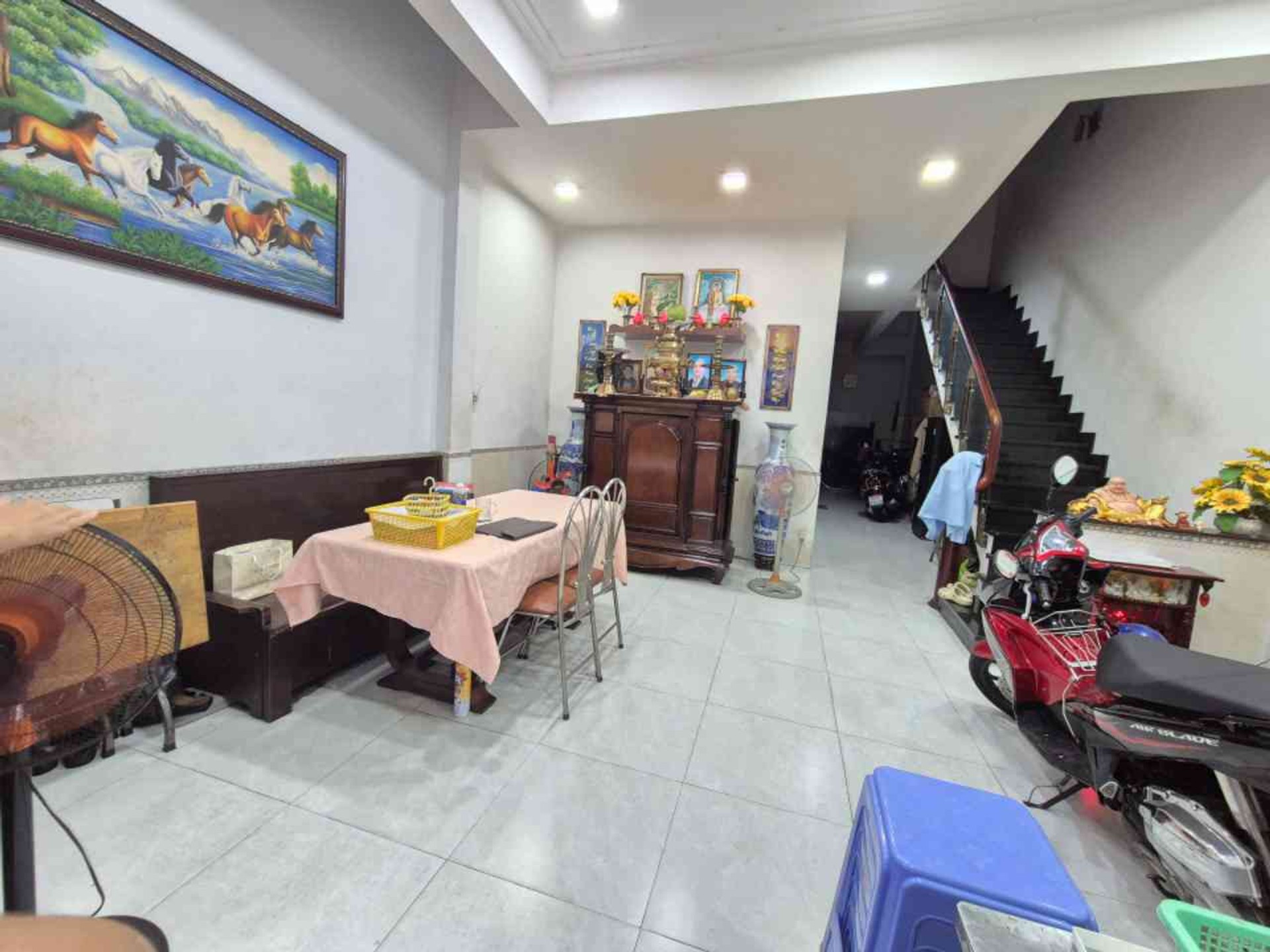Nhà Mặt Tiền Kinh Doanh Đẳng Cấp Tại Điện Biên Phủ Quận 3