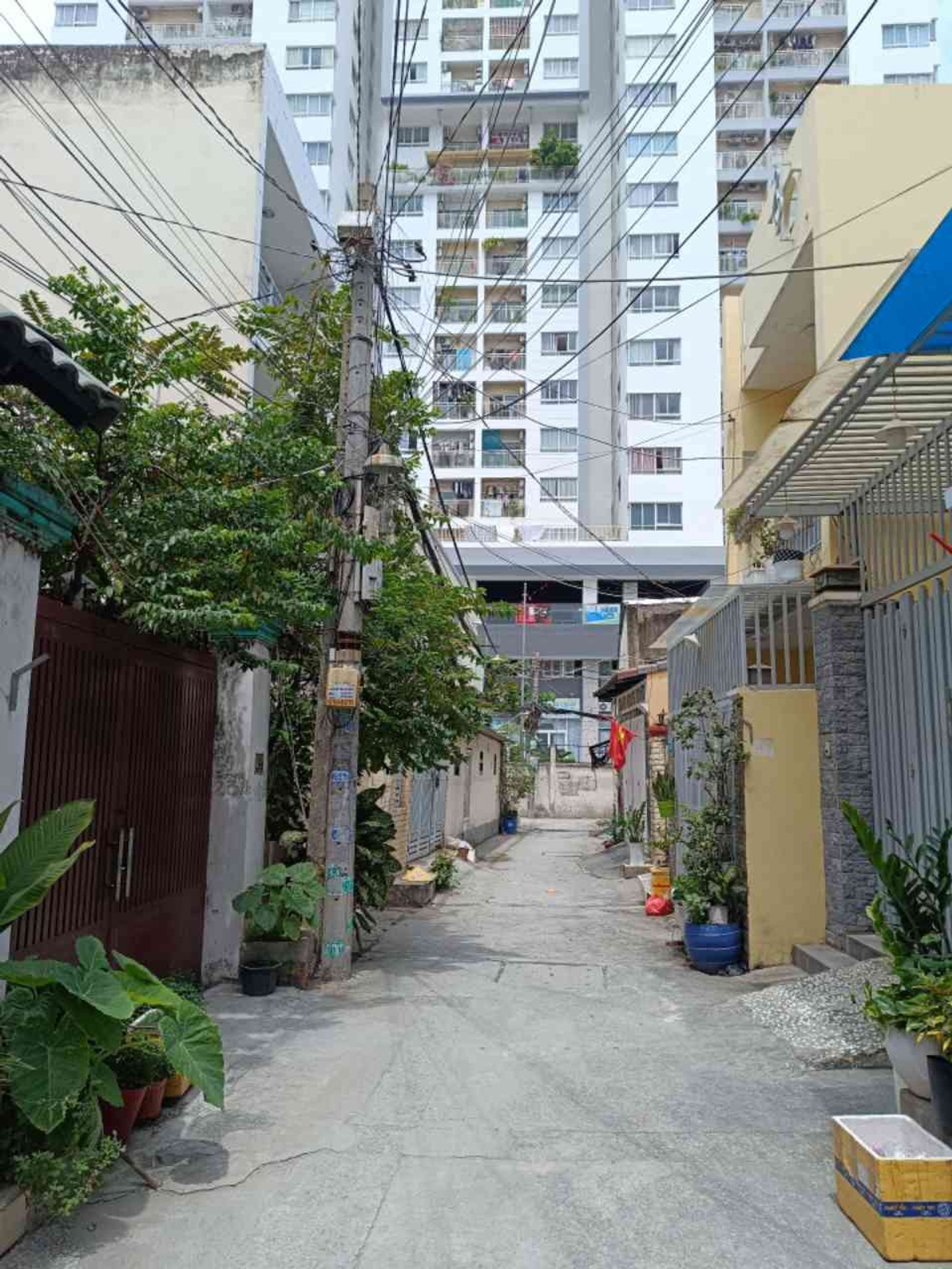 Nhà 3 tầng hẻm xe hơi Lâm Văn Bền, 5 phòng ngủ, giá 9.8 tỷ