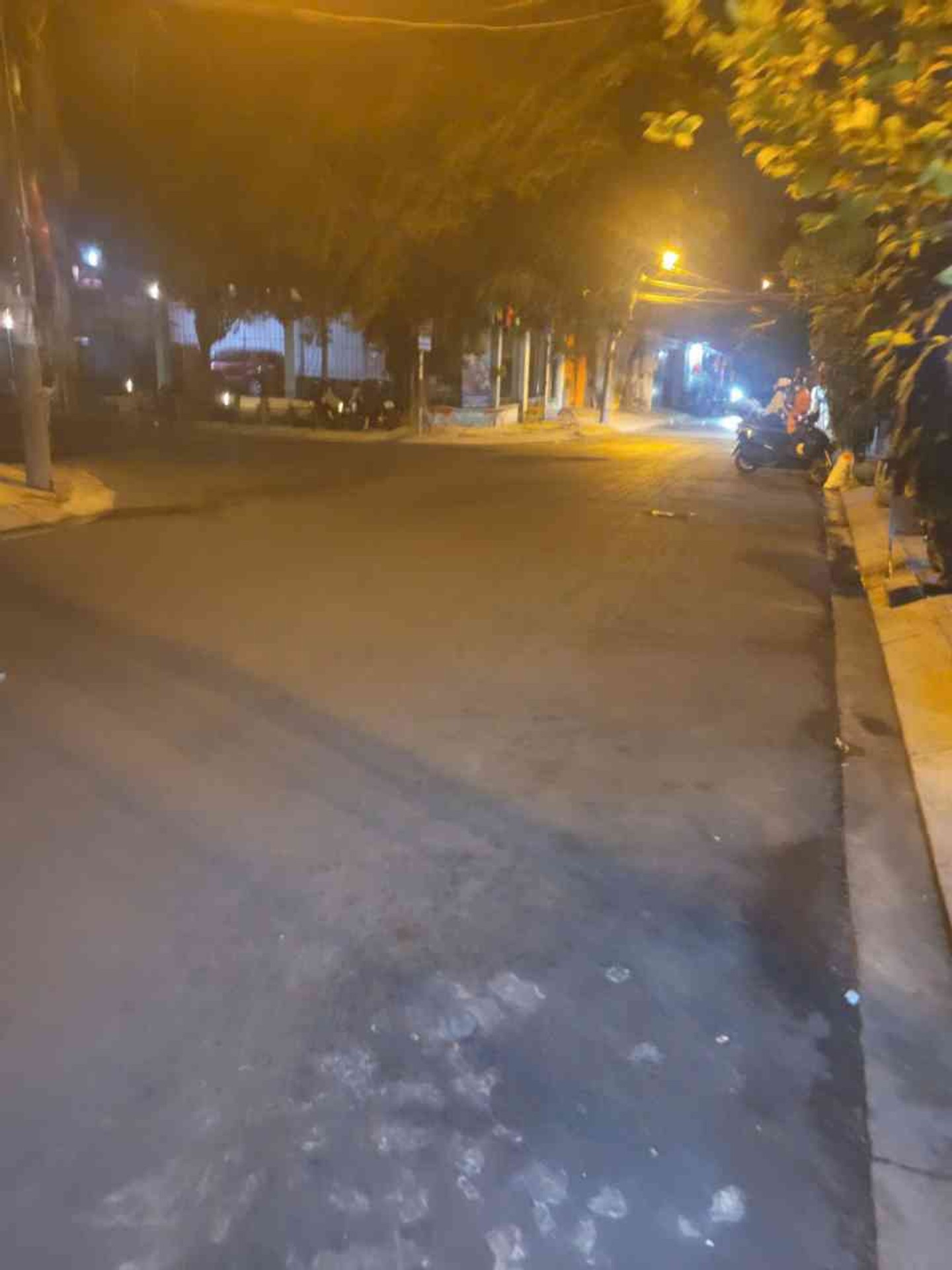 Bán nhà mặt phố Chợ Căn Cứ, Phan Văn Trị, 4 tầng 26 phòng gần Cityland