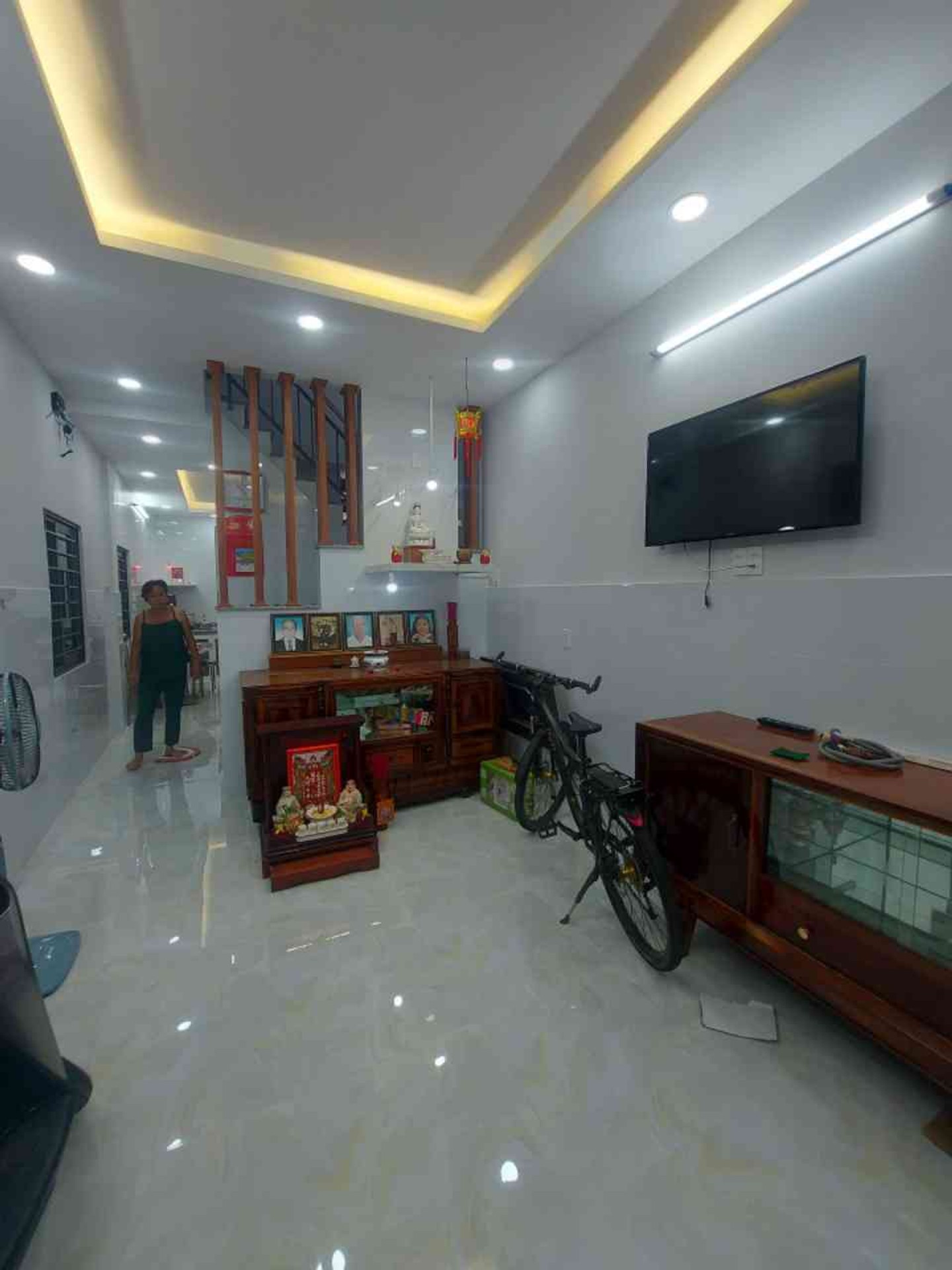 Nhà 3 tầng trung tâm Quận 10, tiện đi lại, giá hợp lý