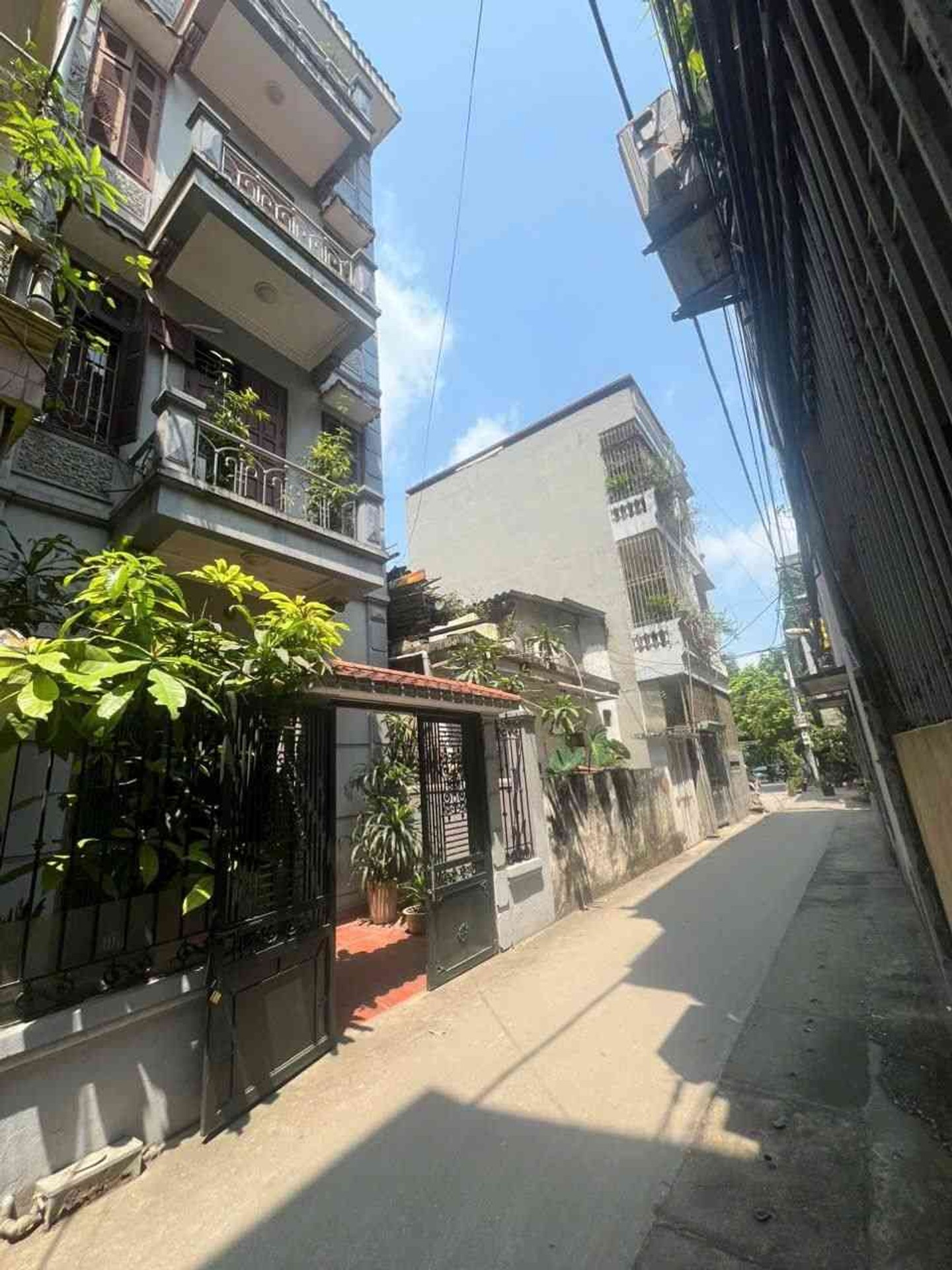 Bán nhà Trần Nhật Duật - Cơ hội quý hiếm sở hữu nhà 5 tầng mặt tiền rộng gần Hồ Đầm Khê, Hà Đông