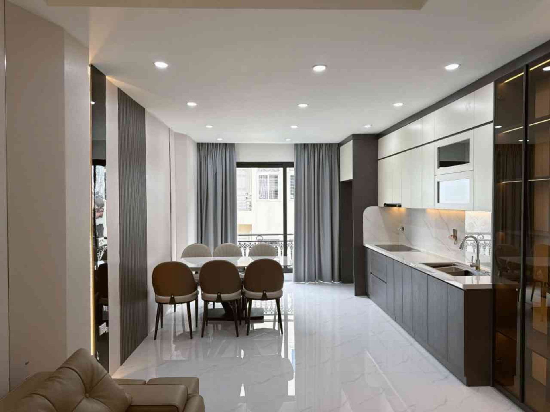 Bán nhà Lê Trọng Tấn Vỉa Hè Ôto Kinh Doanh 7 tầng thang máy 50m2. 24 tỷ