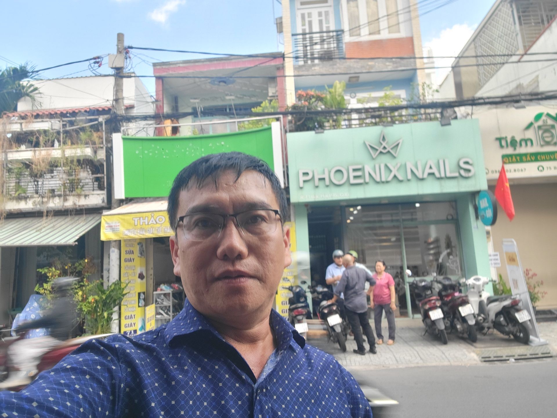 Bán nhà mặt phố tại quận với 4 tầng, diện tích 98.6 m2, thu nhập cho thuê 45 triệu/tháng