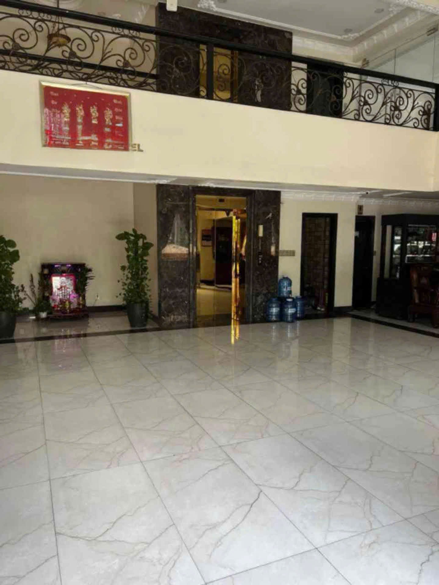 Bán nhà mặt tiền đường kinh doanh tại phường 14, quận Gò Vấp 325.8m²
