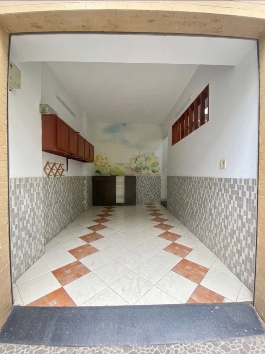 Nhà Tân Bình - Võ Thành Trang, 3 tầng - ở ngay - KD đa dạng, ngang 8m - dài 19m - hơn 16 tỷ.