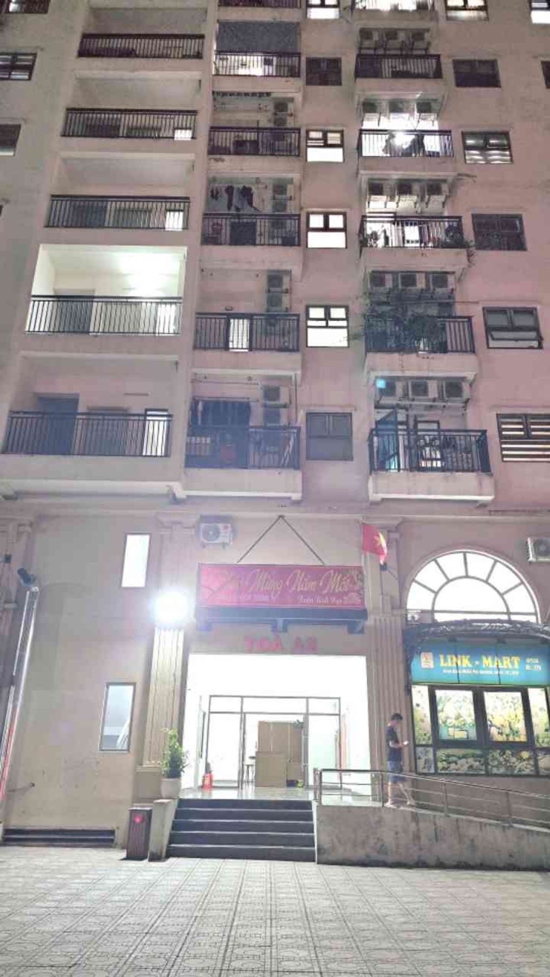 Bán căn hộ chung cư Phúc Lợi 45m2 2PN, sổ đỏ chính chủ