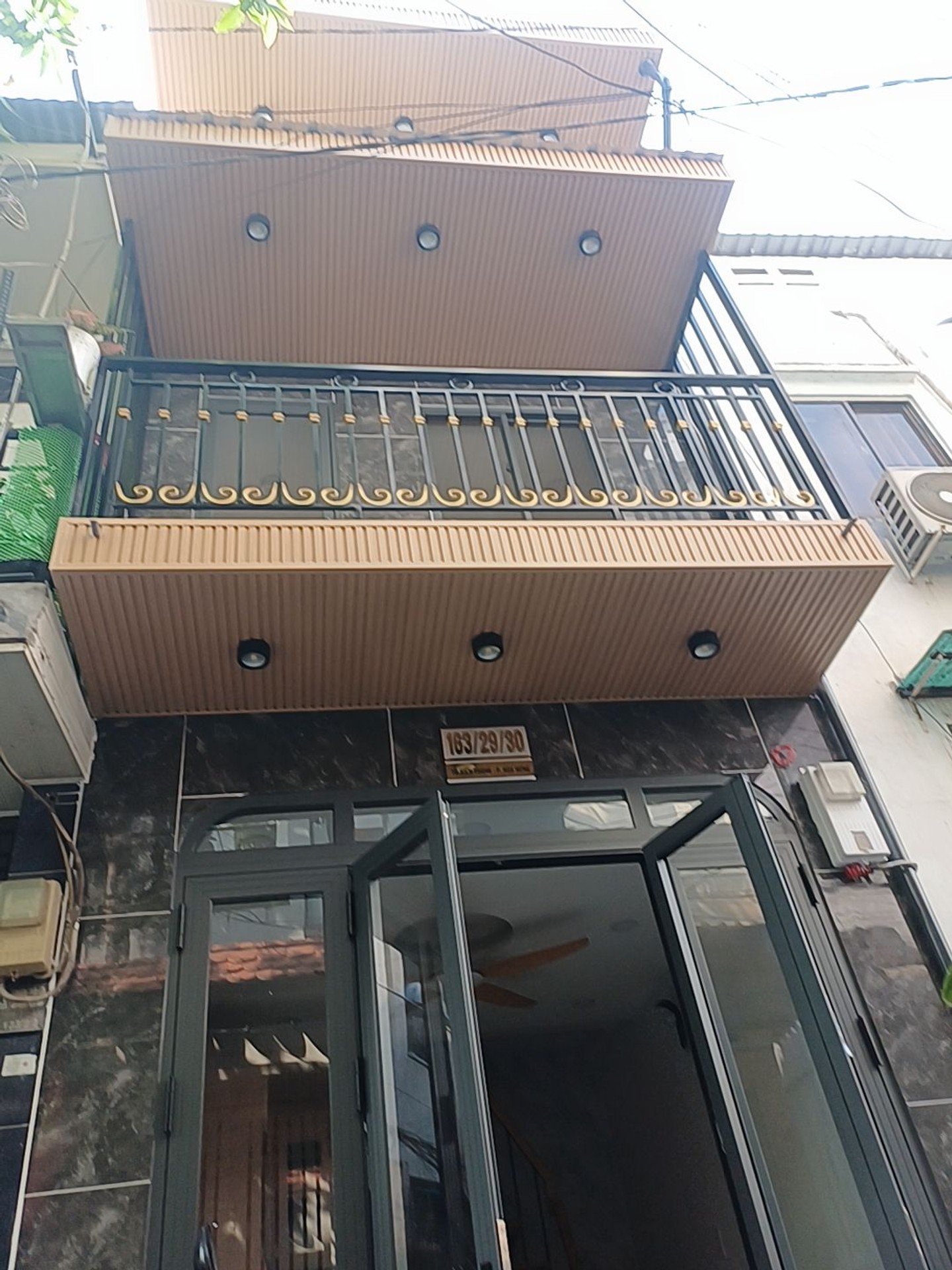 Nhà Xinh Quận 10 Giá Hời - Vừa Ở Vừa Đầu Tư