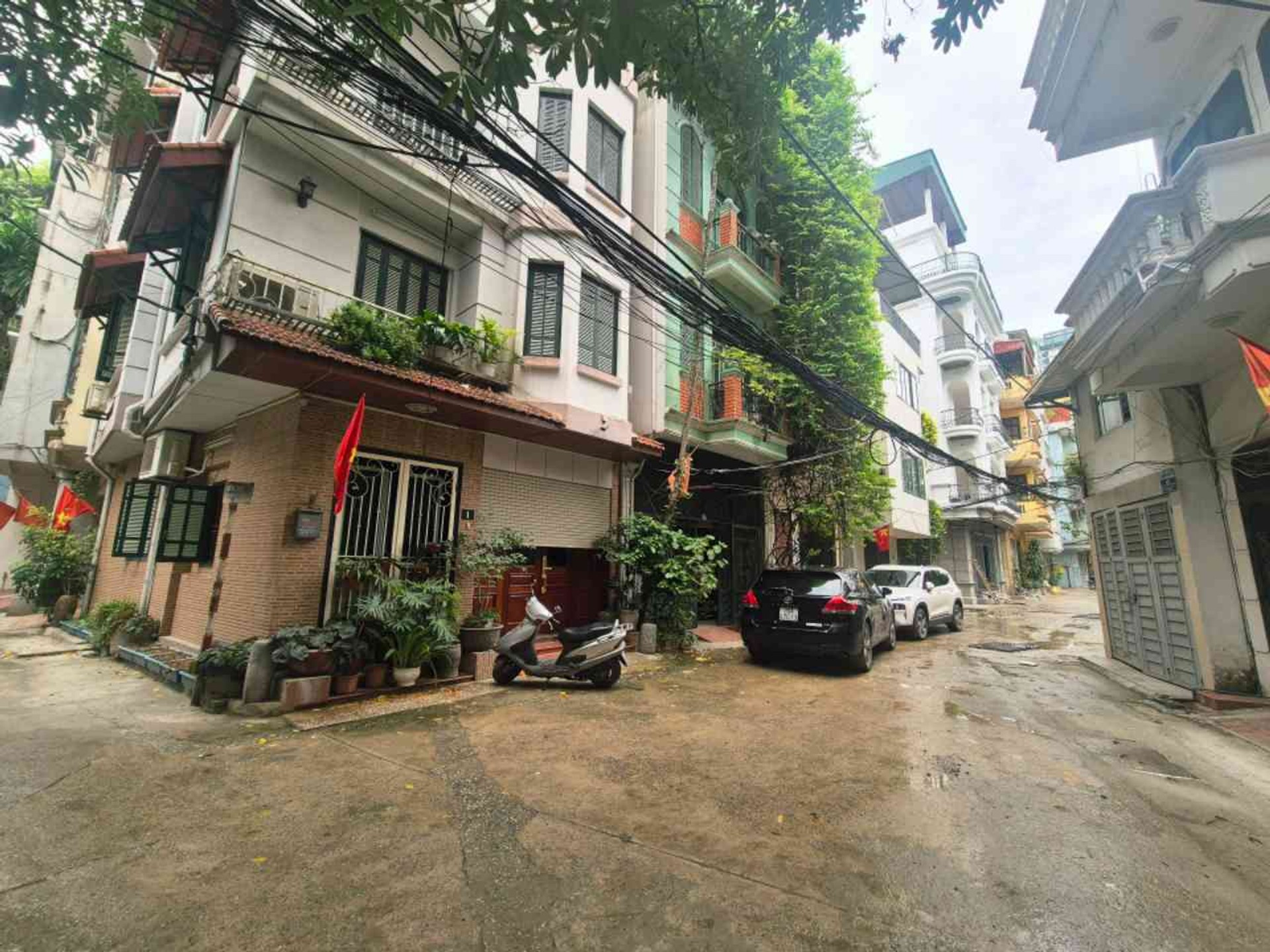 Bán nhà riêng 8 tầng thang máy tại Bùi Xương Trạch, ngõ ô tô rộng, 17 phòng full nội thất