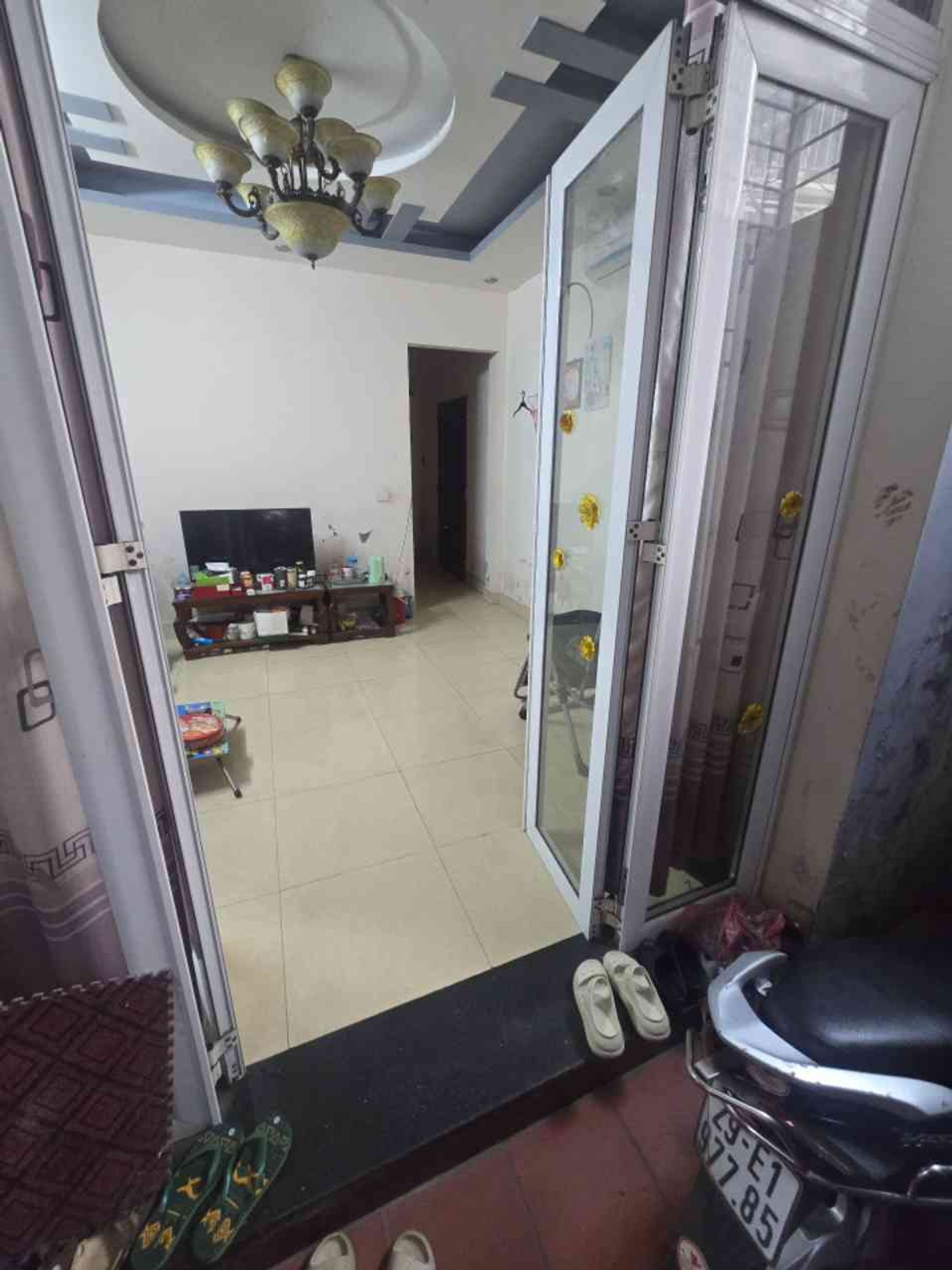 Bán nhà riêng 3 tầng 86m2 Nguyễn Xiển, mặt tiền rộng 7.3m