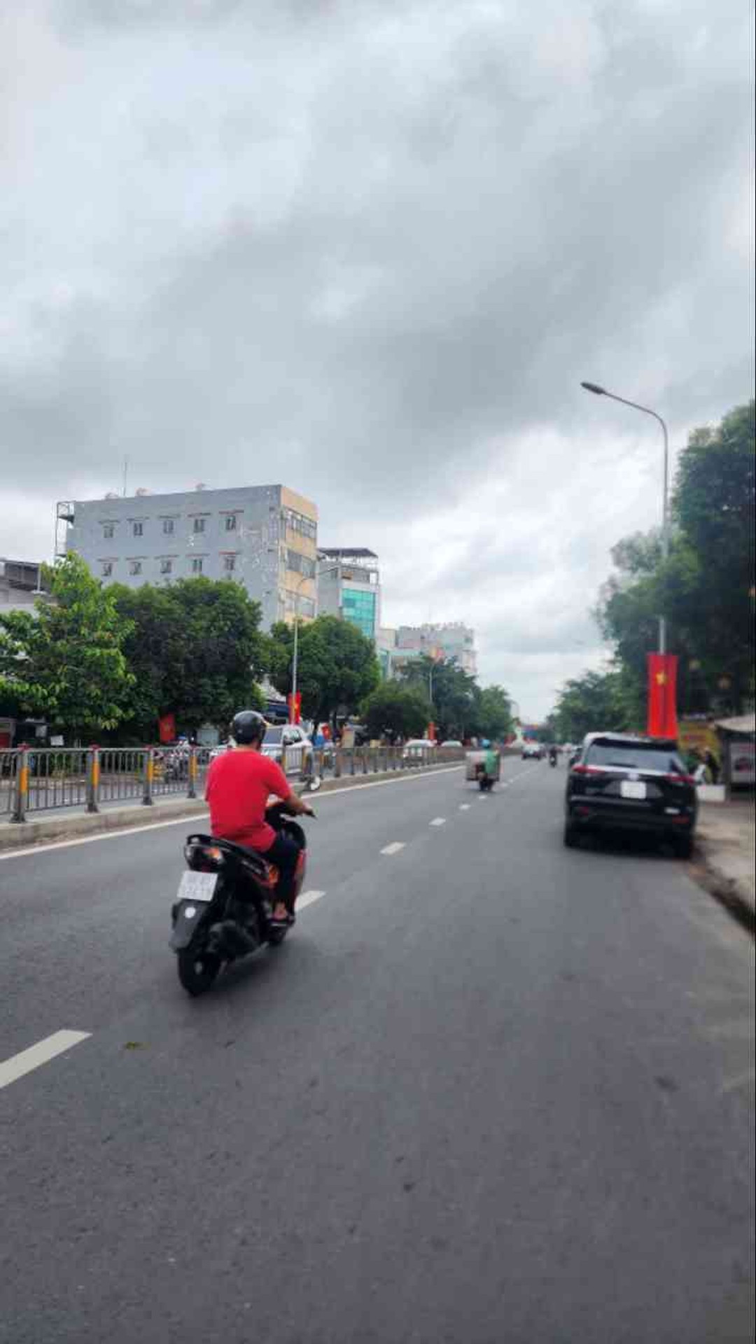 Nhà mặt phố Tây Thạnh siêu sầm uất, kinh doanh đỉnh