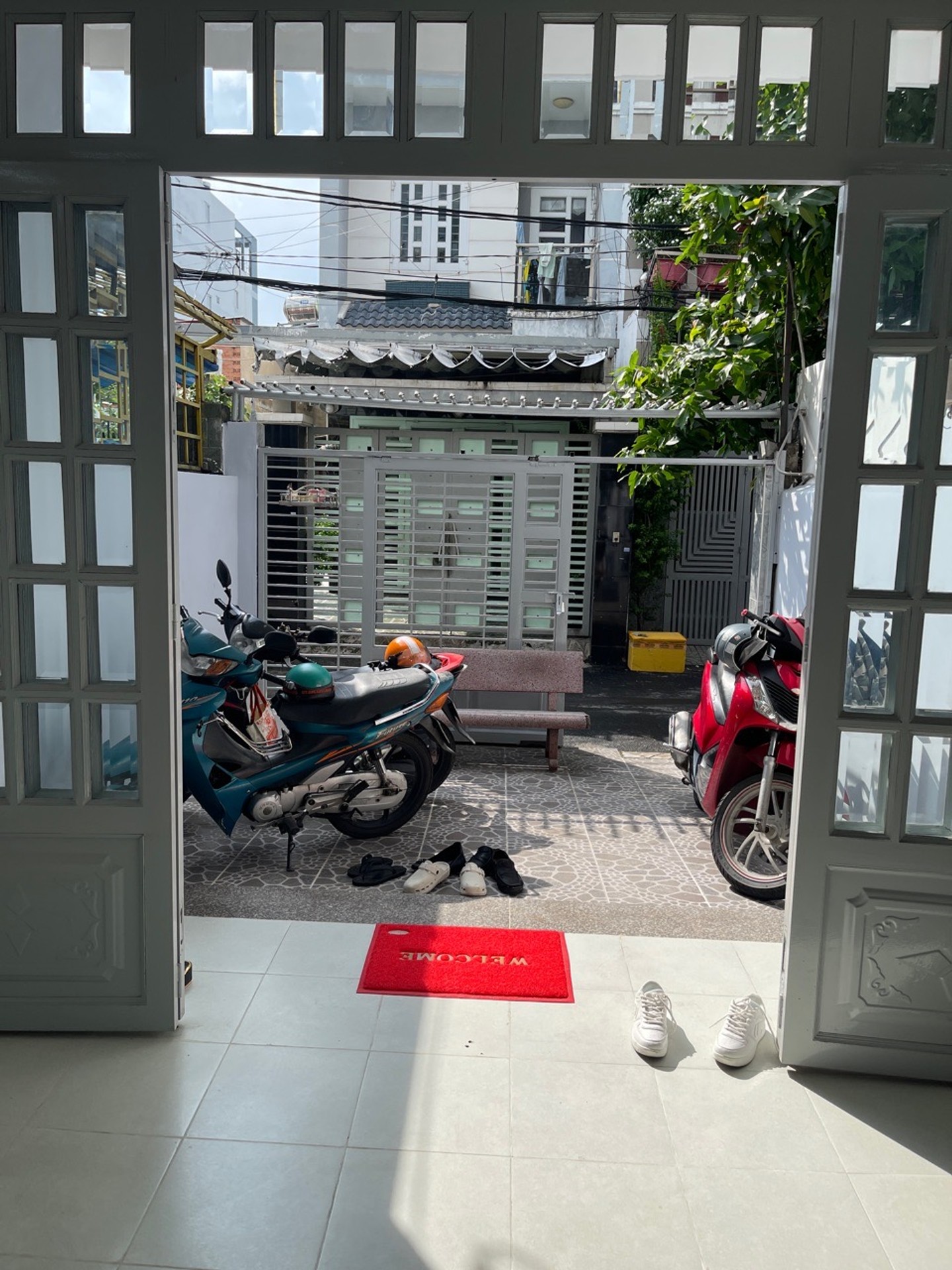 Nhà đẹp 3 tầng, hẻm xe hơi Đông Hưng Thuận giá 8.8 tỷ