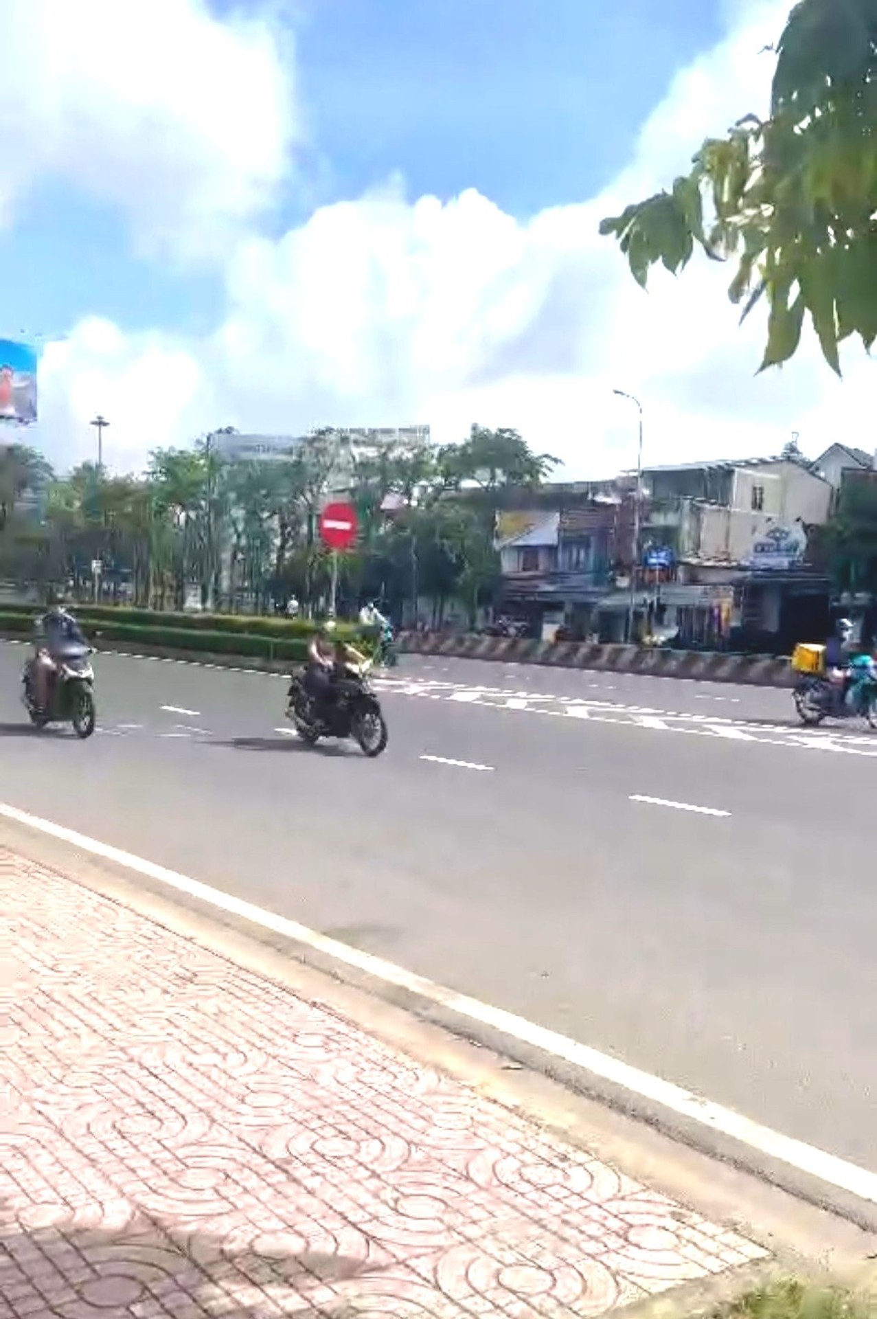 Nhà mặt phố Tô Ký – 2 mặt thoáng, giá đầu tư hiếm có