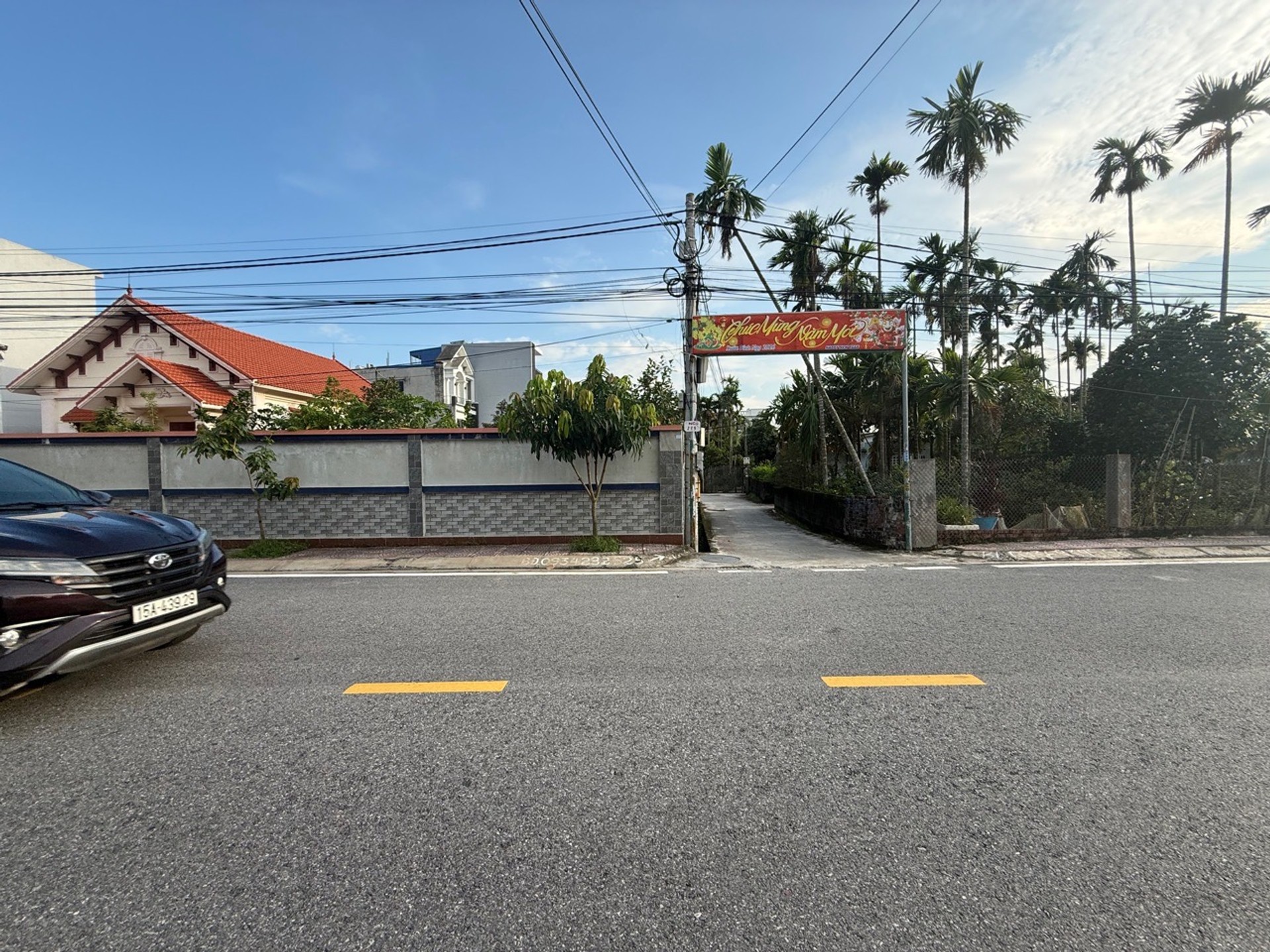 Nhà 3 tầng lô góc tại Đào Yêu – Hồng Thái, diện tích 52.5m², giá 2.69 tỷ đồng