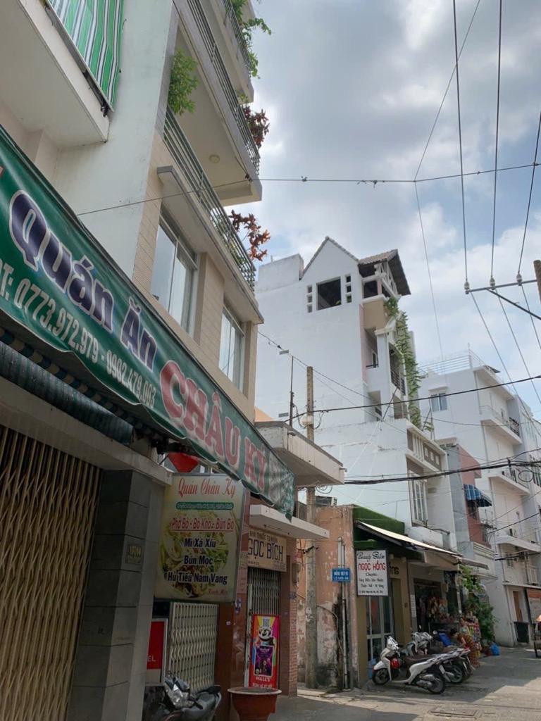 Nhà Riêng Sát Chợ Phạm Văn Hai - Tiện Lợi & Giá Trị Tốt