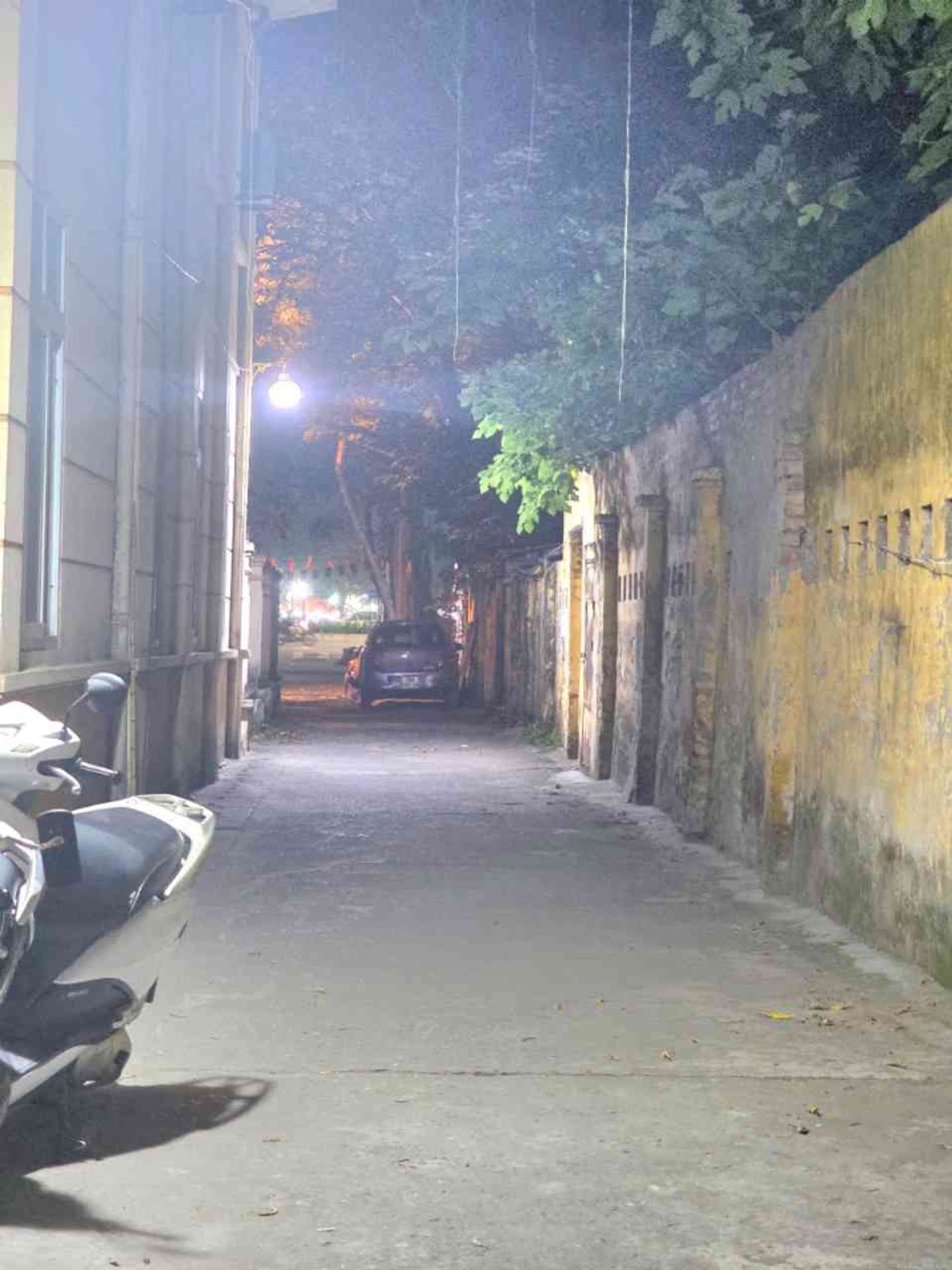 Cơ hội vàng sở hữu nhà phố Tiểu Công Nghệ, Trần Phú, giá siêu tốt, kinh doanh, ô tô đỗ trước nhà.