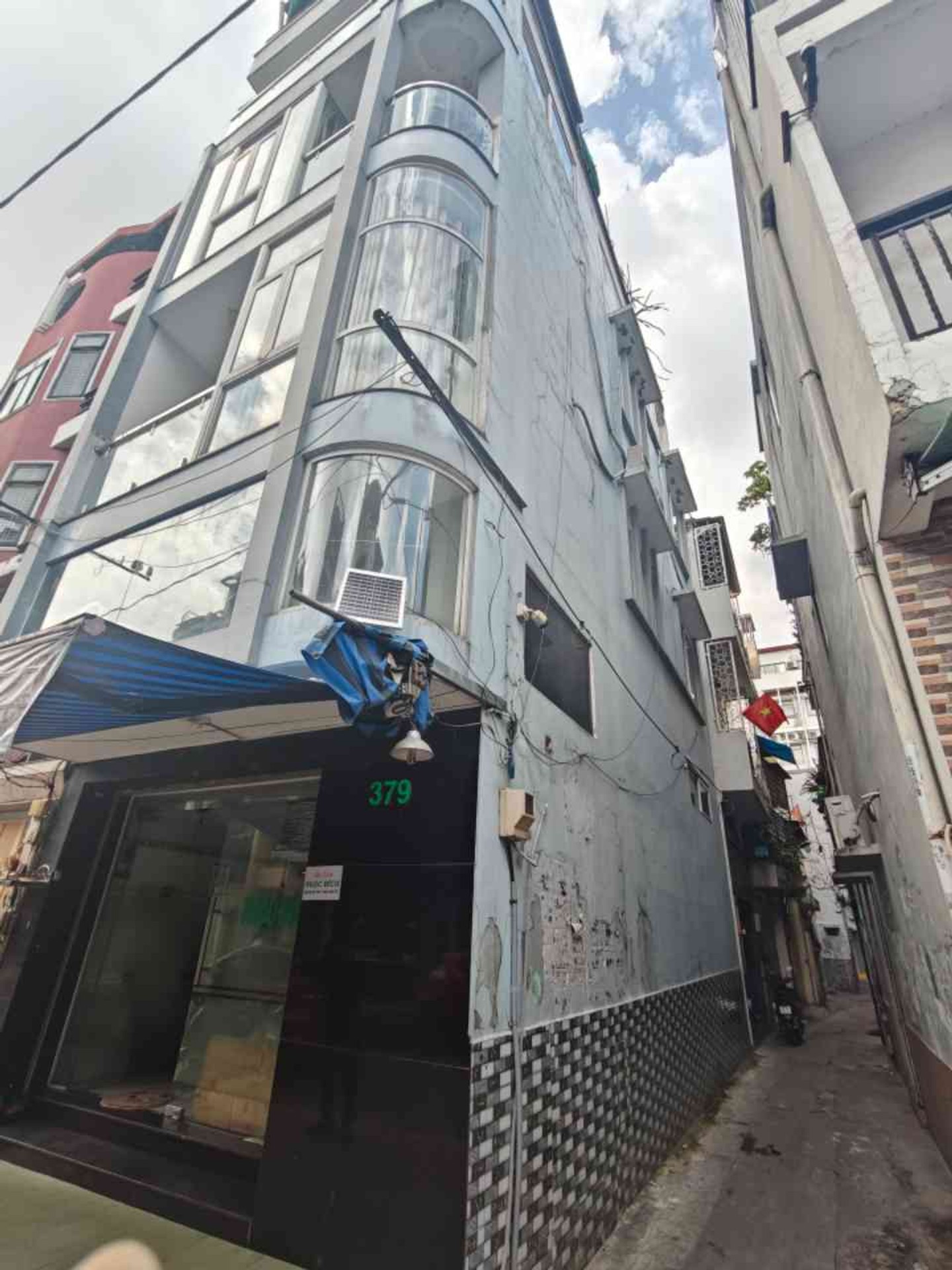 NHÀ LÔ GỐC 2 MẶT TIỀN ĐƯỜNG HÒA HẢO 5 TẦNG VÀI BƯỚC CHÂN RA ĐƯỜNG NGUYỄN TRI PHƯƠNG