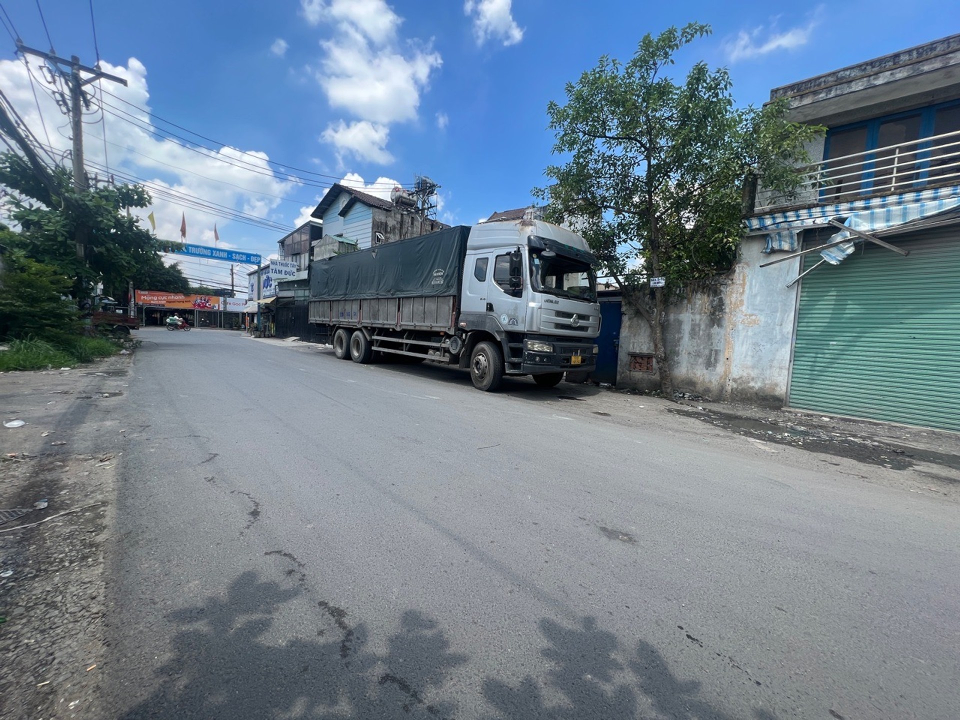 Kho xưởng mặt tiền rộng, sinh lời ngay tại Bình Chánh