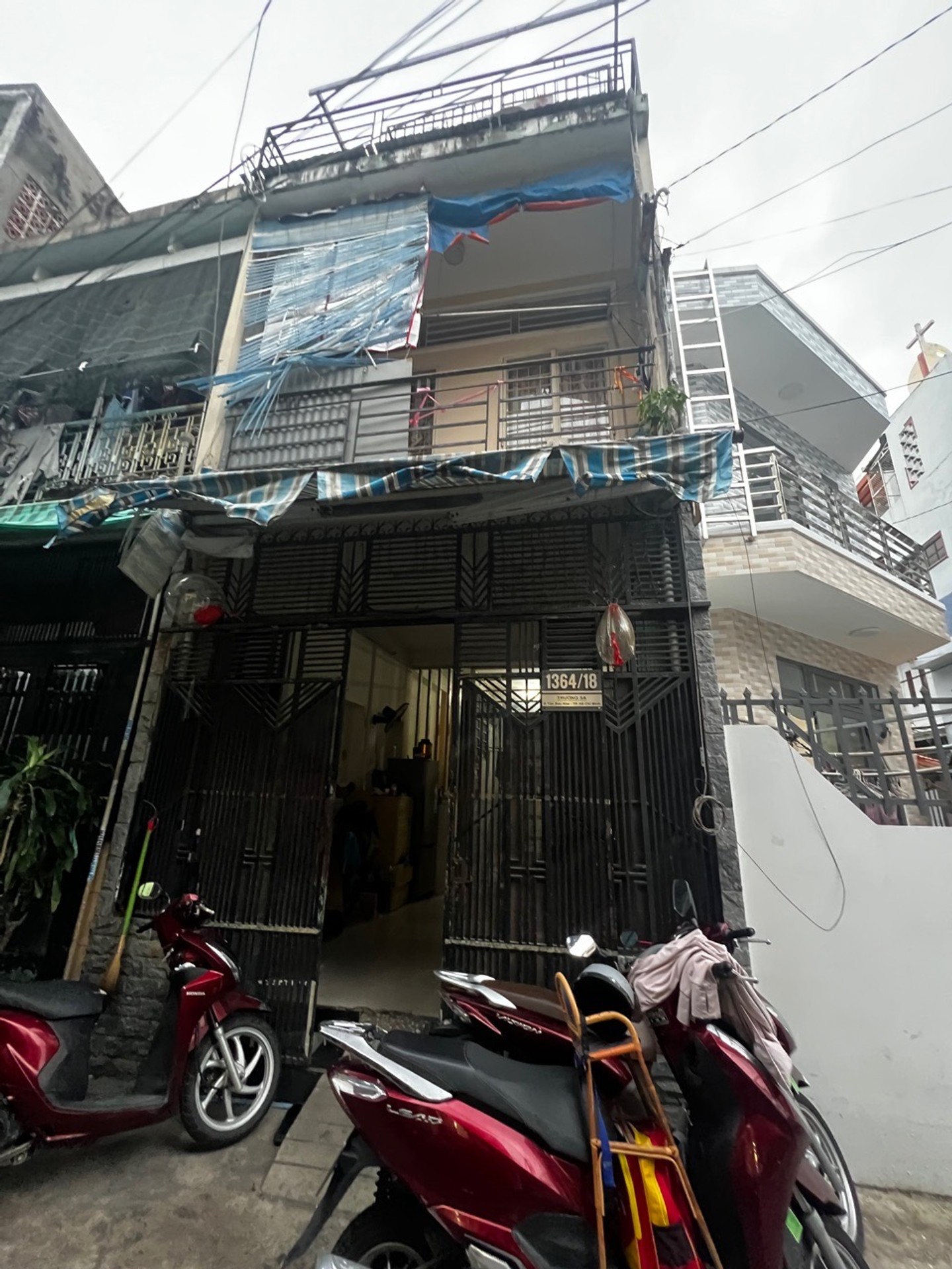 Nhà 4 Tầng Hẻm Xe 7 Chỗ Gần MT Trường Sa