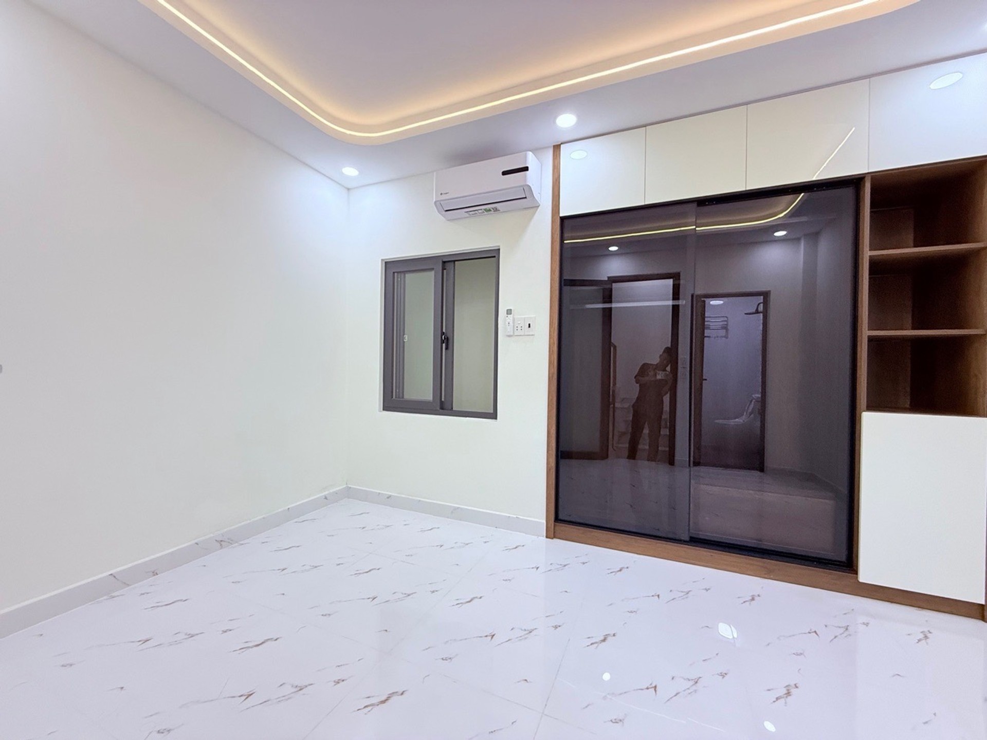 🚨 SIÊU PHẨM NHÀ LIỀN KỀ – 4 TẦNG – HẺM XE HƠI HÌNH BÀN CỜ 🚨
💰 Giá chỉ: 7,45 TỶ