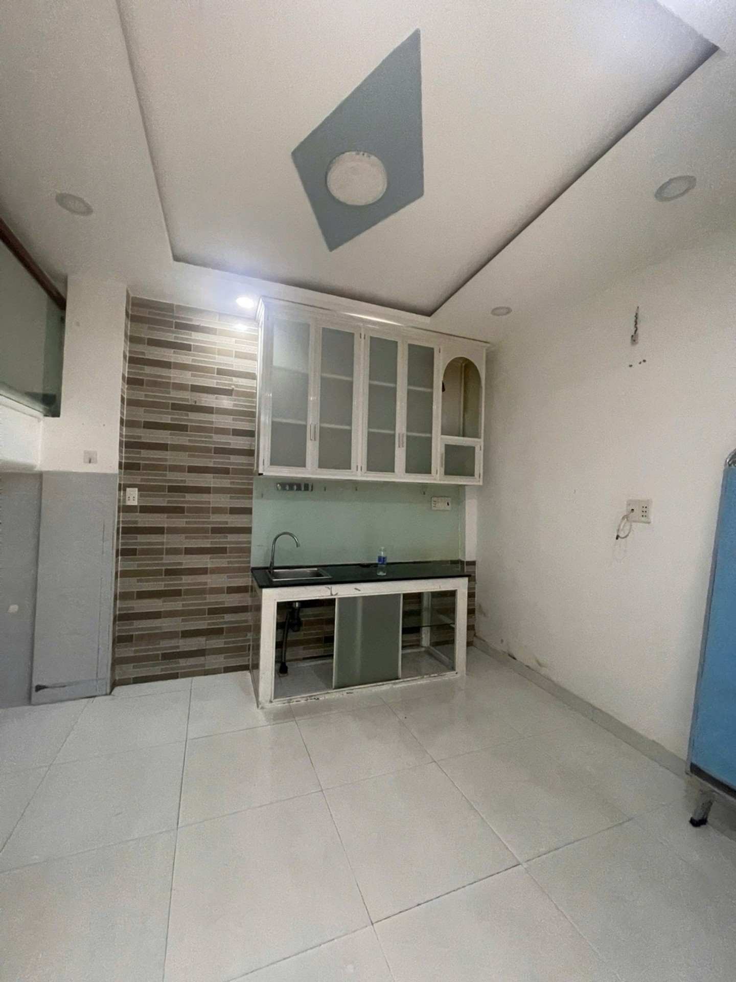 Nhà 3 tầng xinh xắn trung tâm An Đông giá hợp lý