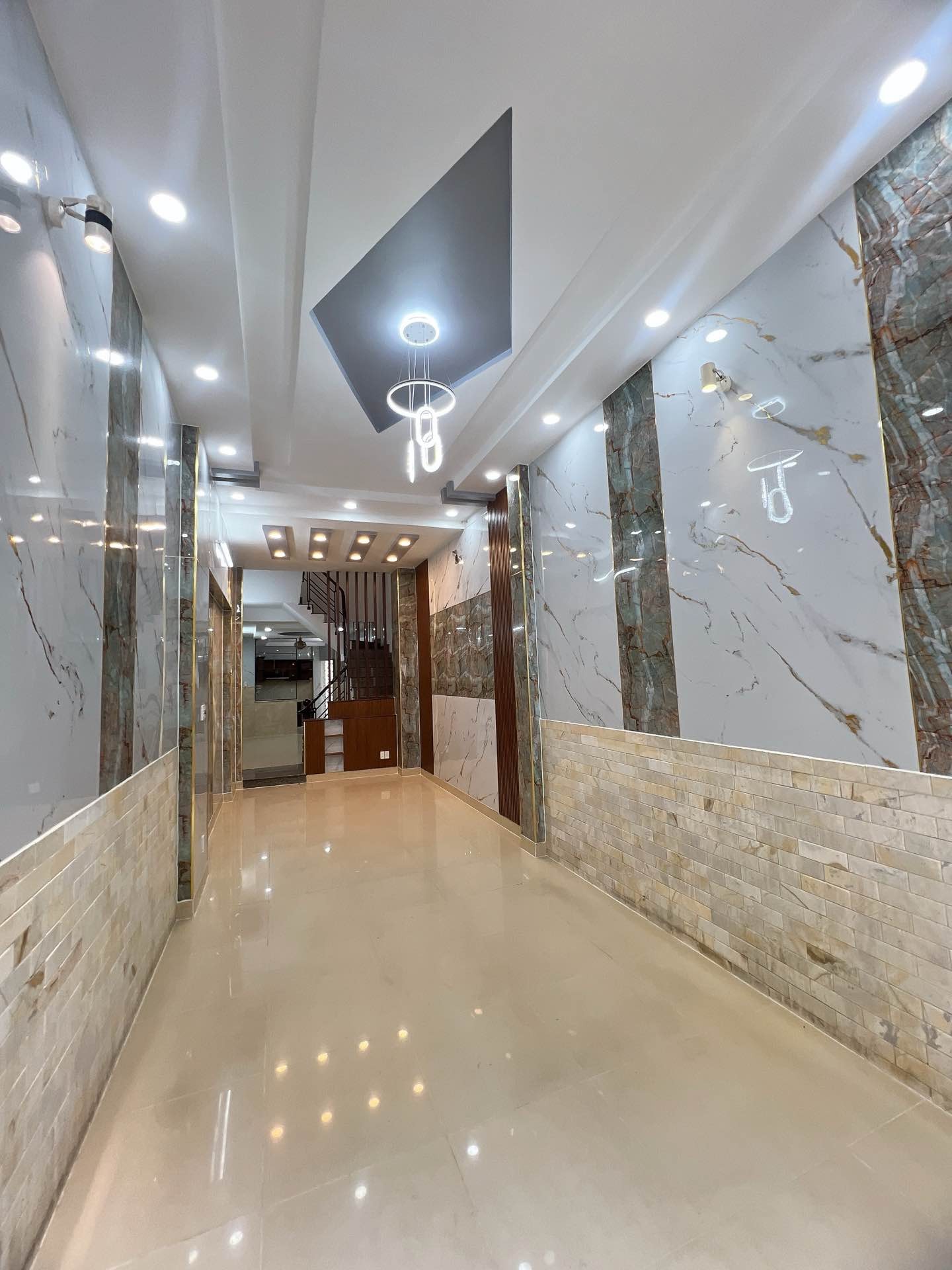 Bán nhà mới 4 tầng 7PN tại Phường Chánh Hưng quận 8 giá 7.8 tỷ