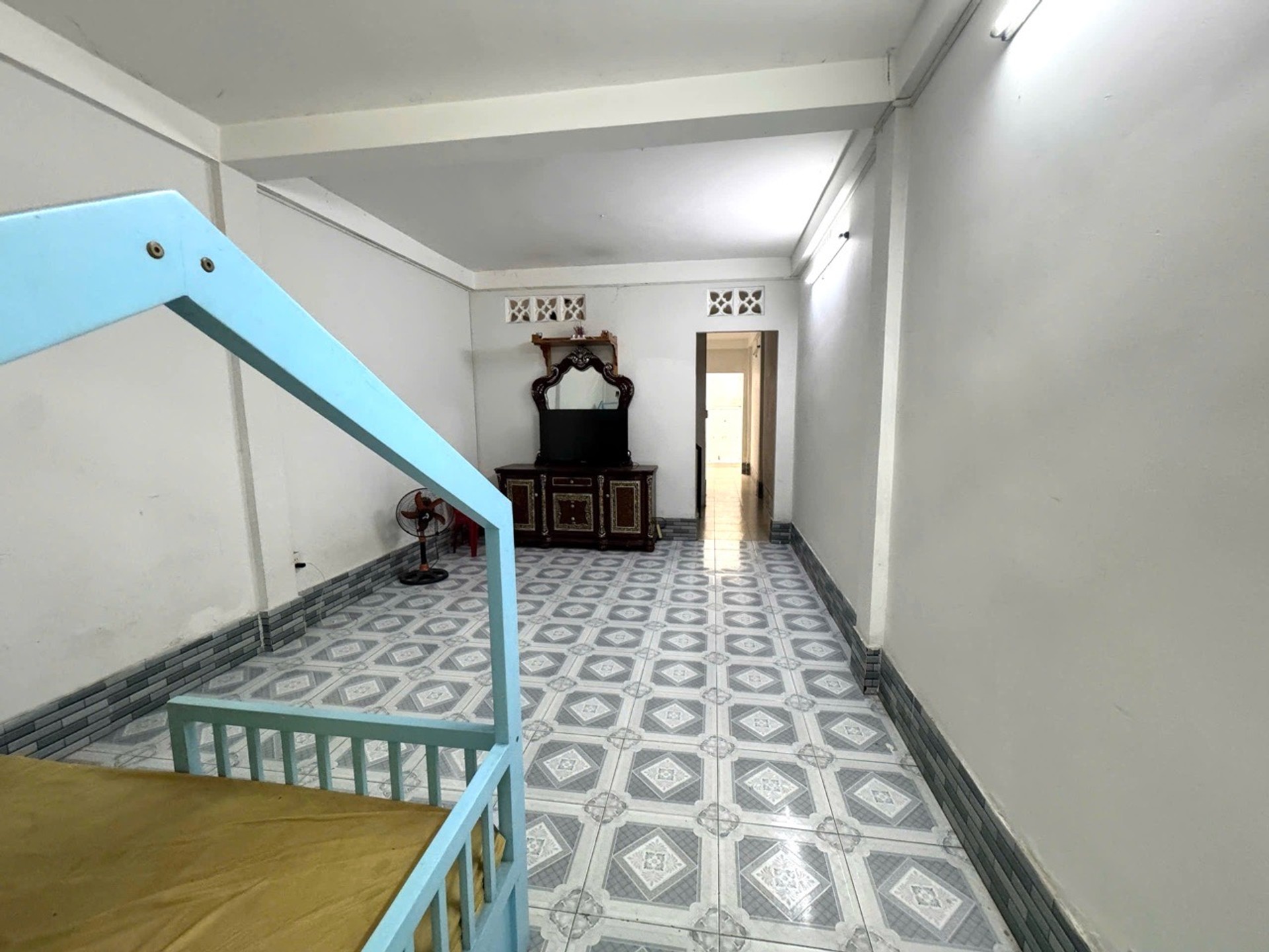 Bán nhà riêng 2 tầng tại phường Tân Hòa, Tân Bình, hẻm xe hơi, diện tích 52 m2