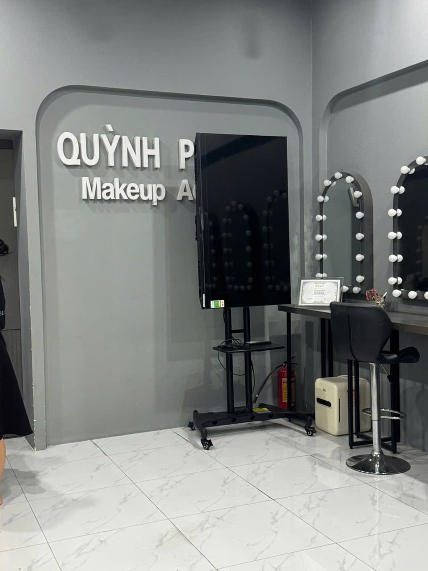 Nhà 3 tầng mặt phố Nguyễn Suý giá hấp dẫn tại Tân Phú