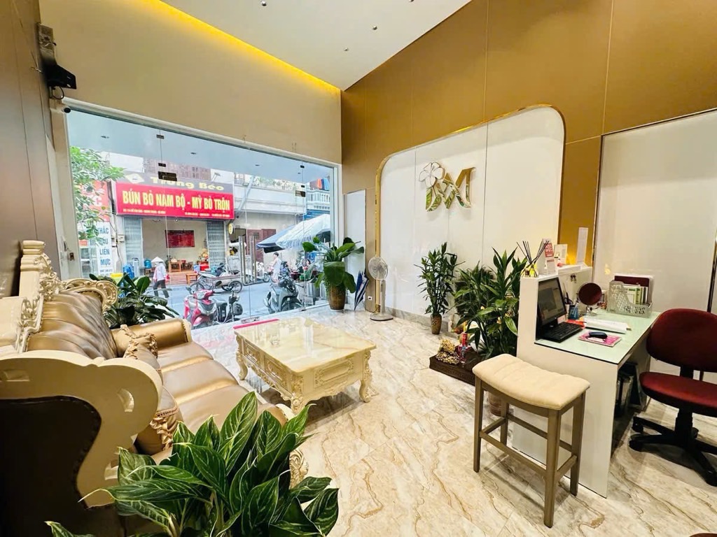 Nhà mặt phố Bế Văn Đàn vị trí đắc địa, kinh doanh cực đỉnh, giá tốt hiếm có 52/54m2 5 tầng