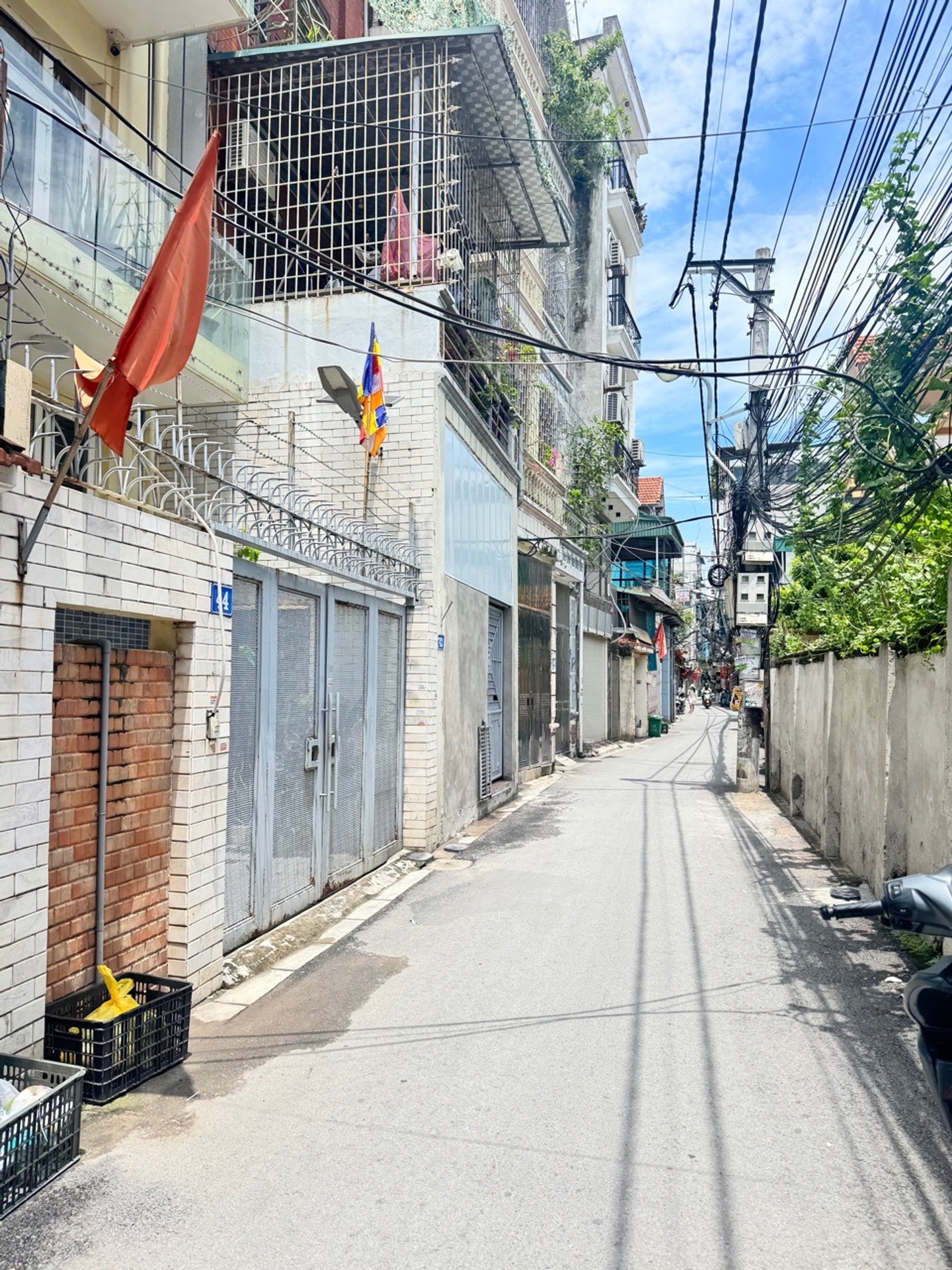 Bán nhà 5 tầng 80m2, Bằng Liệt, ô tô tránh, kinh doanh tốt, sát KĐT Linh Đàm.