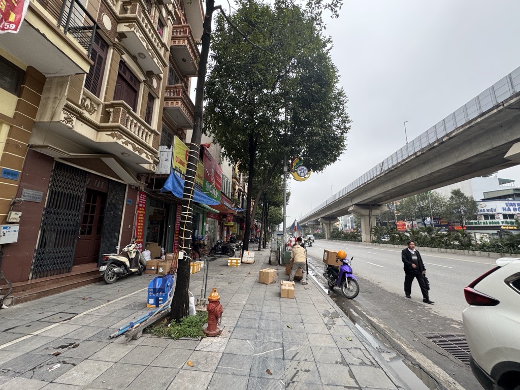 Bán Nhà Mặt Phố VIP Quang Trung, 2 Mặt Thoáng, Kinh Doanh Dòng 95m2