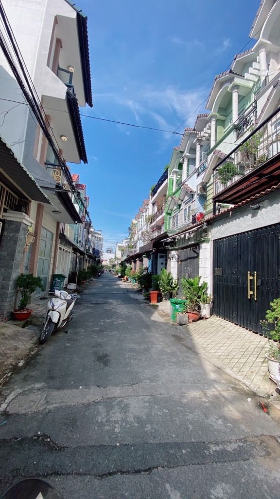 Nhà 4 Tầng Vườn Lài - Không Gian Rộng Rãi, Thuê Ổn Định, 30tr/1, An Phú Đông Q12. 8 tỷ